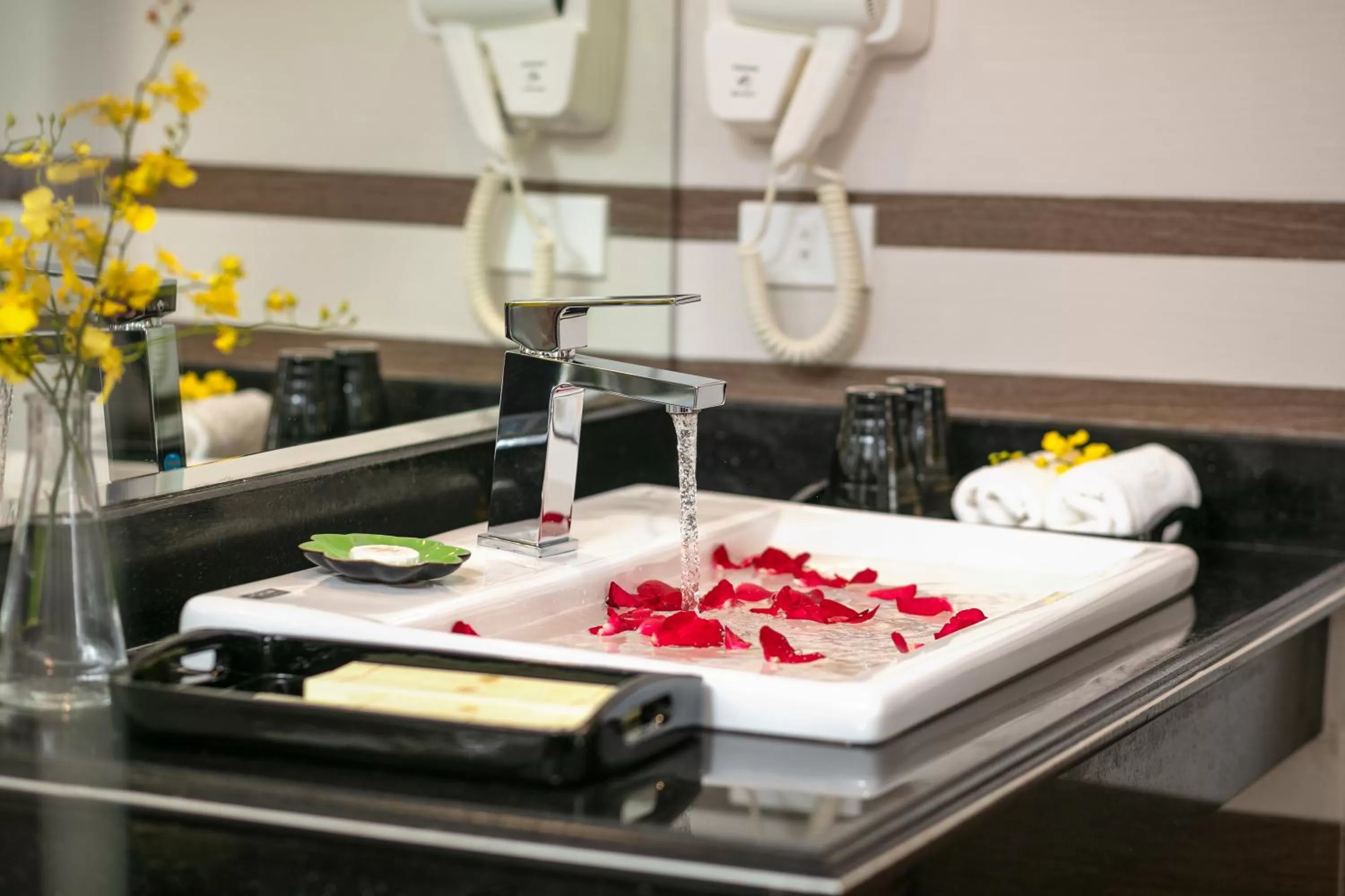 Bathroom in Tam Coc Holiday Hotel & Villa