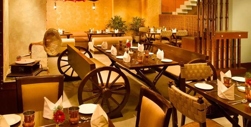 Restaurant/places to eat in Hotel Hindusthan International, Varanasi