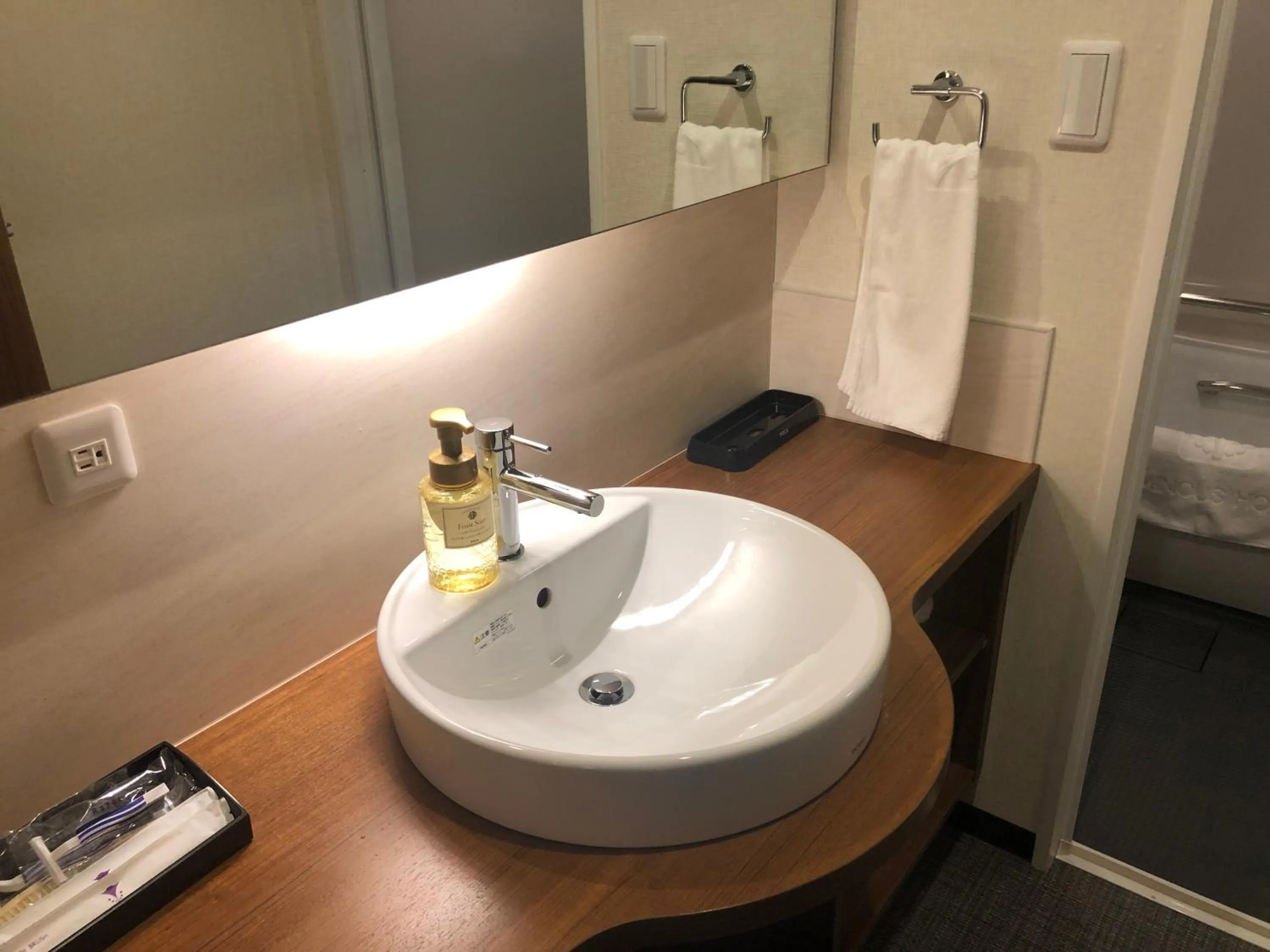 Bathroom in Kobe Luminous Hotel Sannomiya