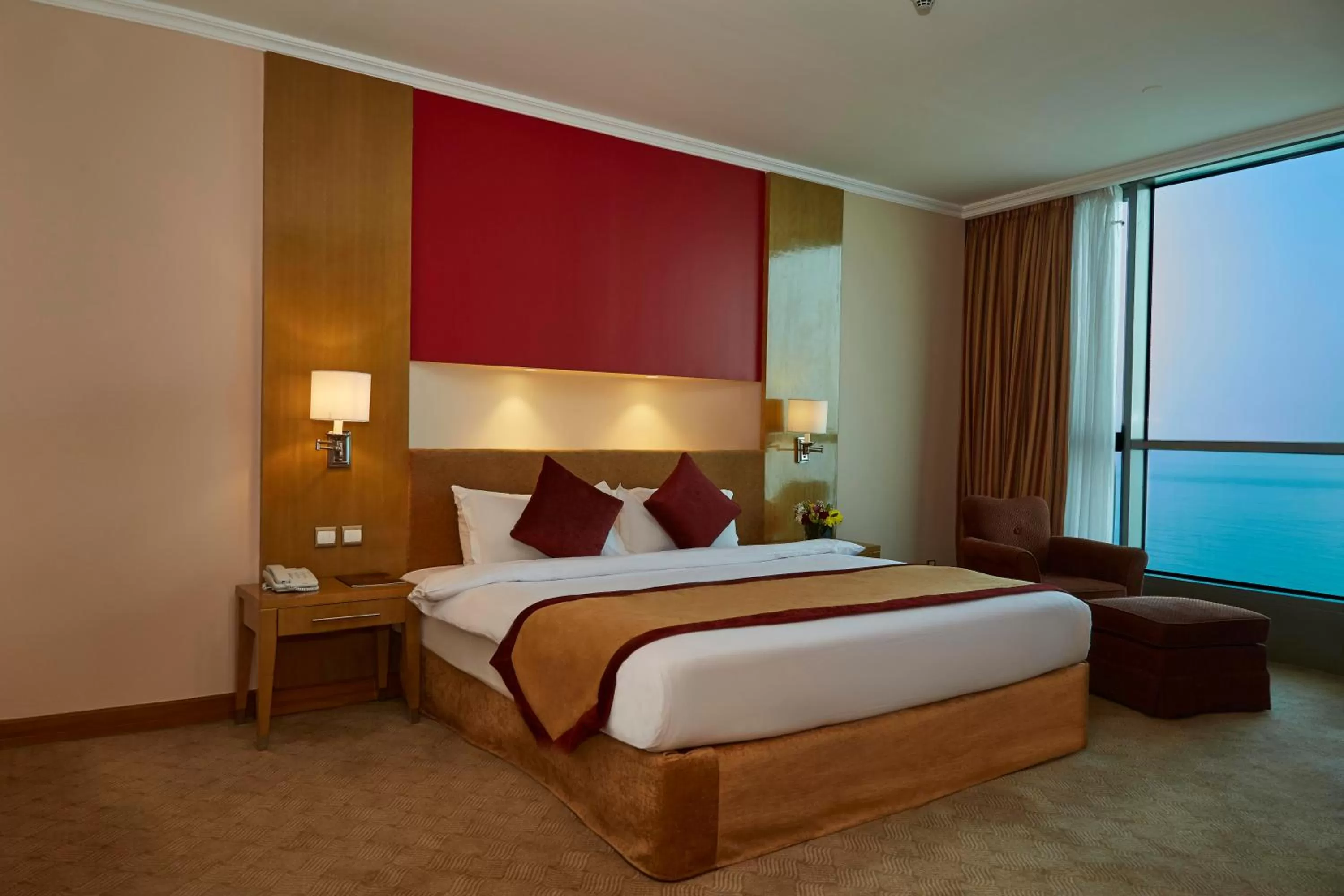 Photo of the whole room, Bed in Kuwait Grand Hotel