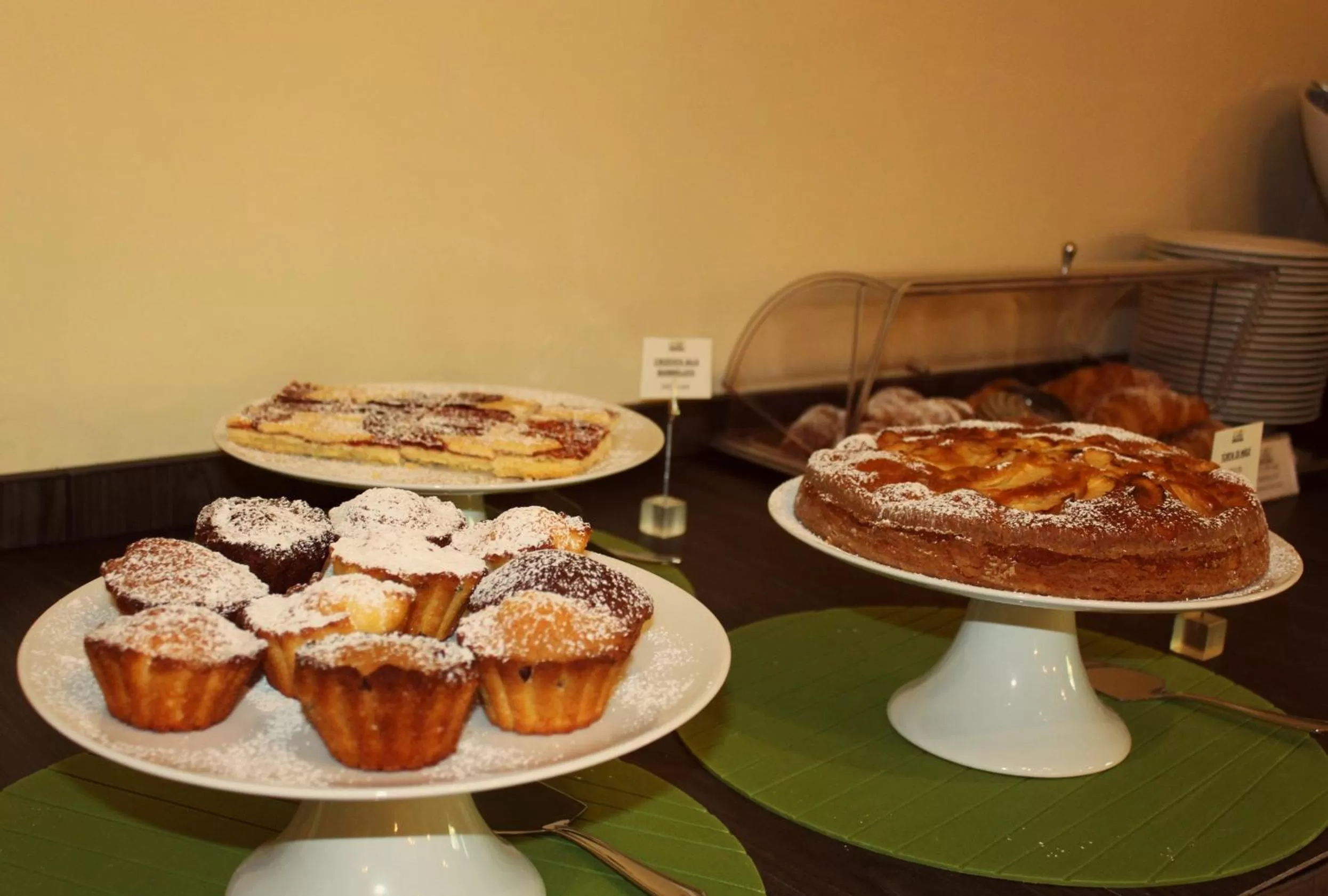 Breakfast in Harmony Suite Hotel