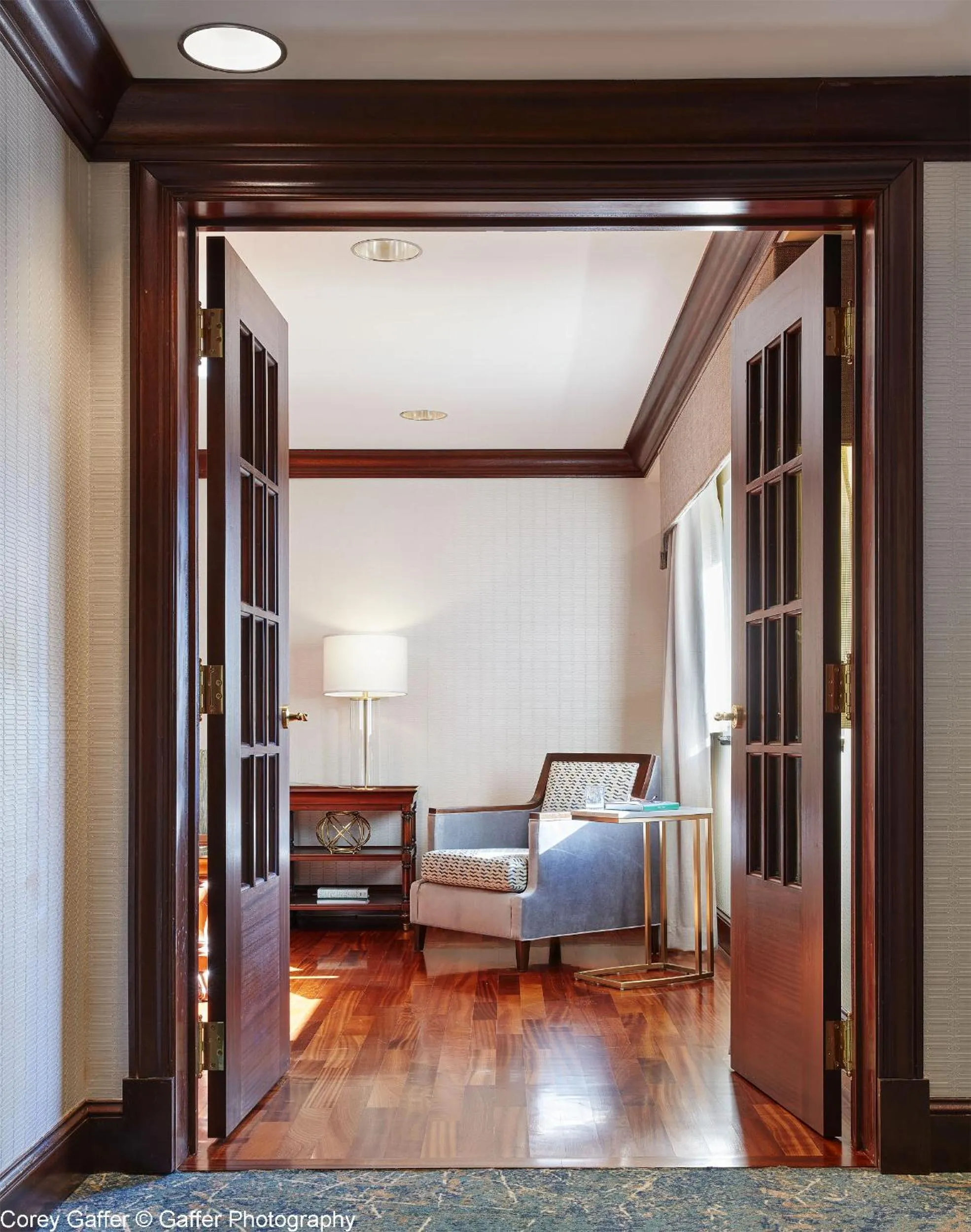 concierge, Bed in The Towers at The Kahler Grand