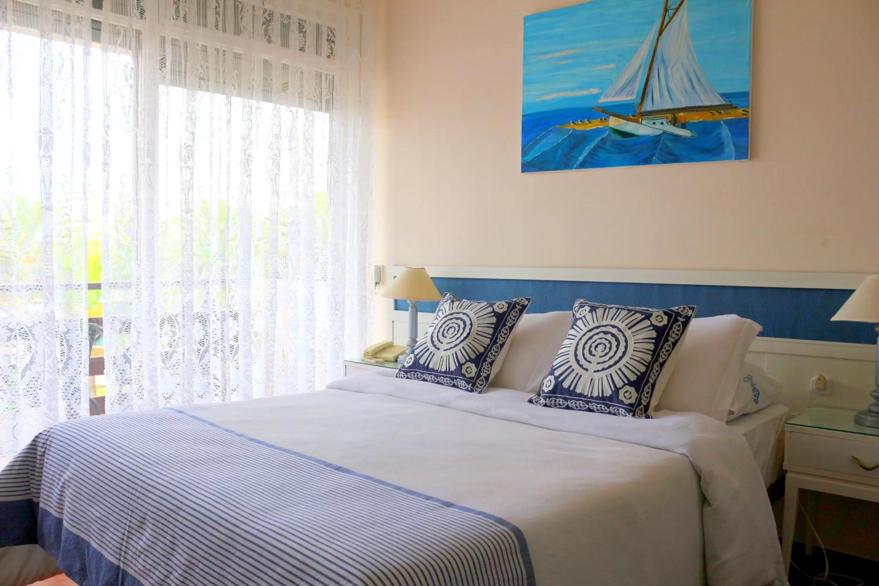 Bedroom, Bed in Hotel San Martin