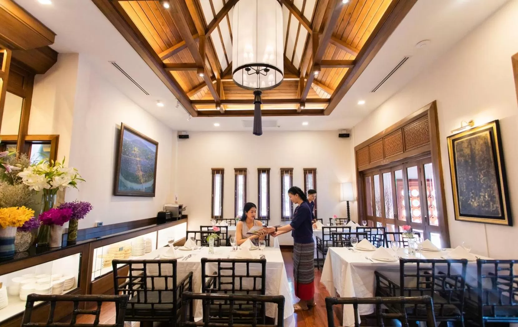 Staff in Phra Singh Village