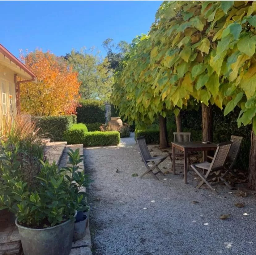 Howlong Old Post Office Luxury Suite