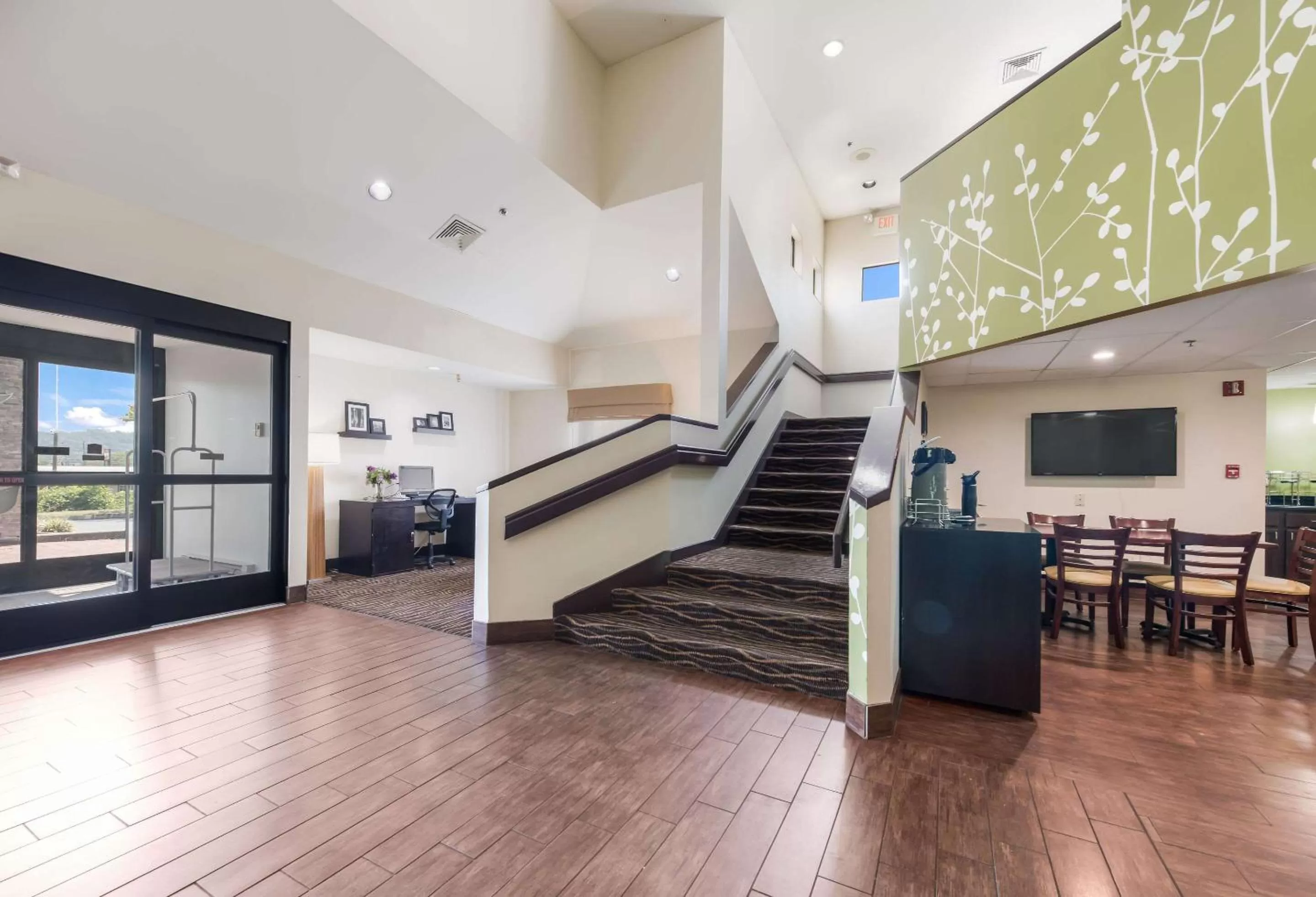 Lobby or reception in Rodeway Inn