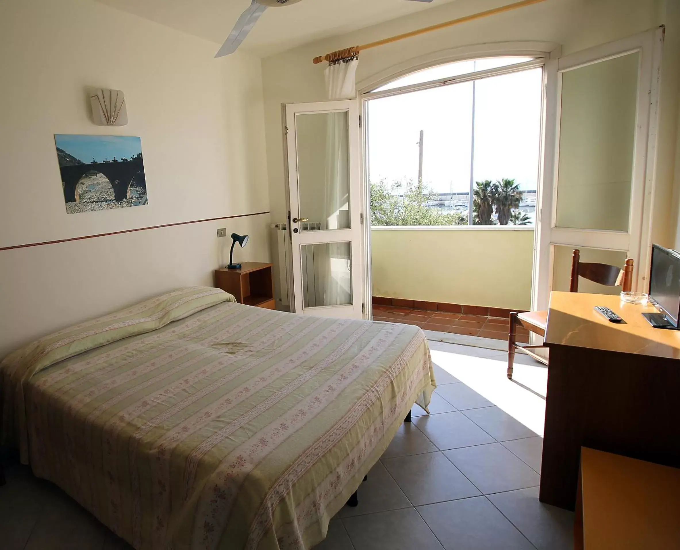 Single Room in Albergo Ristorante Lucciola Single Room in Albergo Ristorante Lucciola