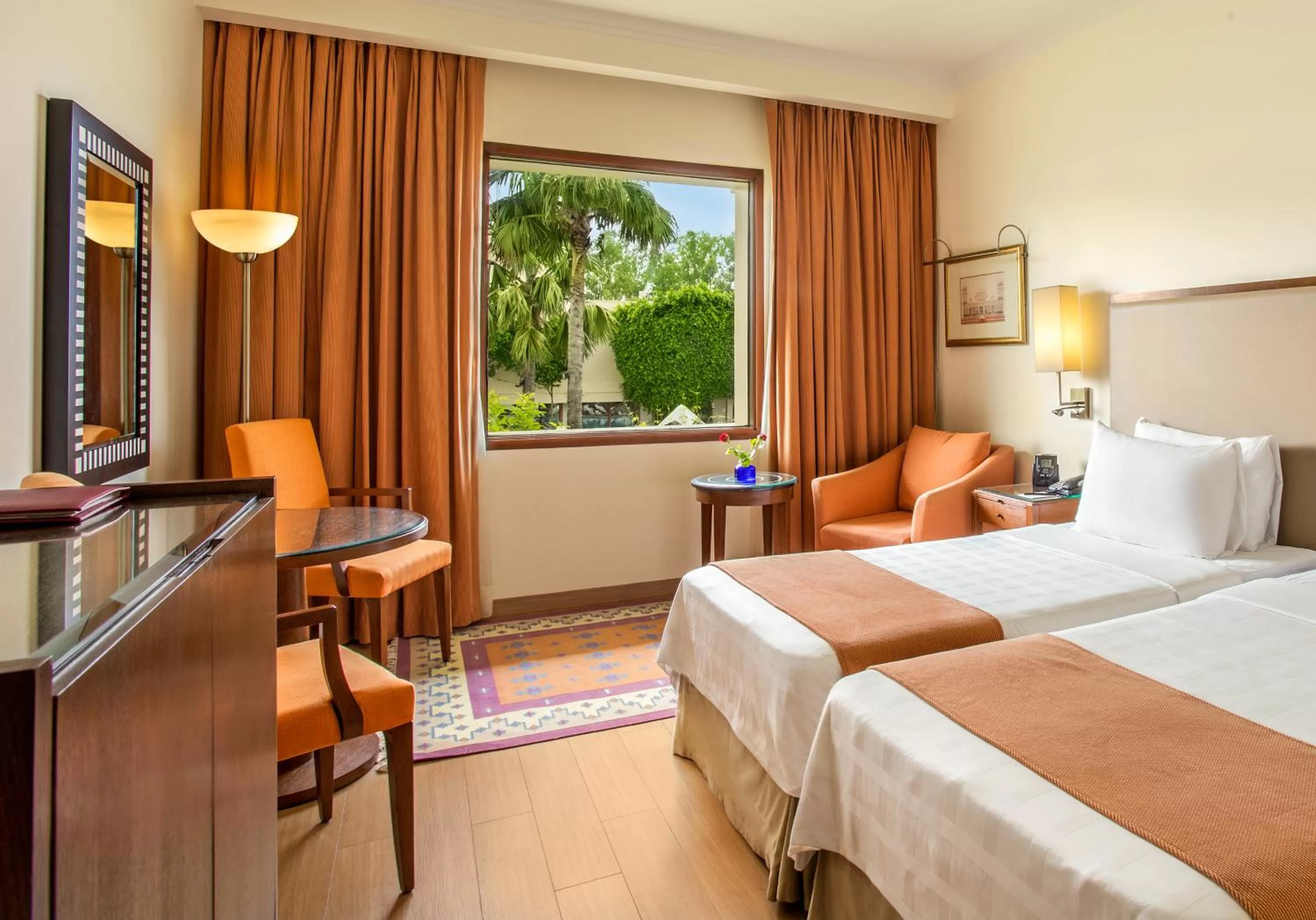 Bedroom, Bed in Trident Agra