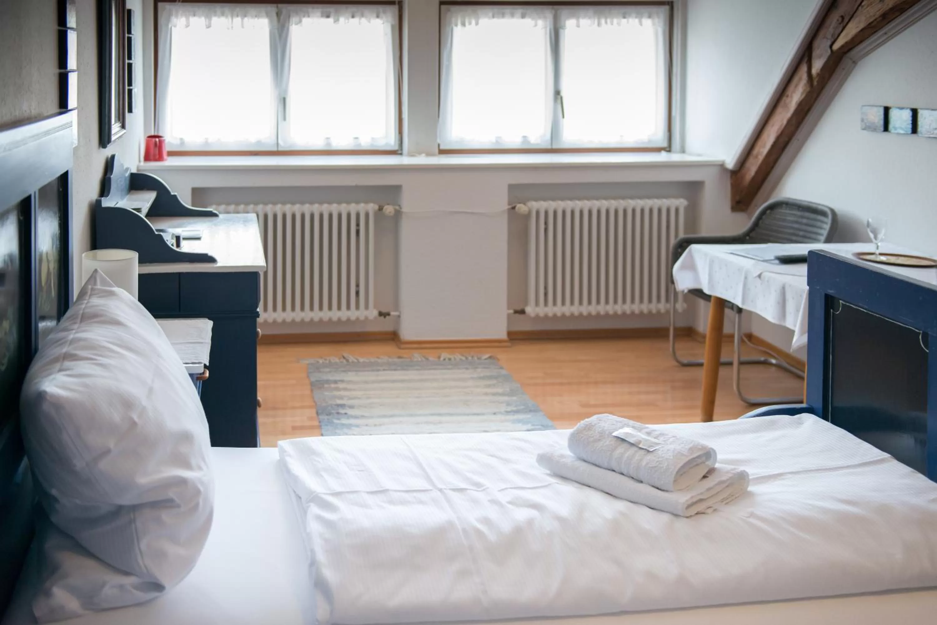 Bed in Gasthaus zum Löwen - Restaurant Akropolis