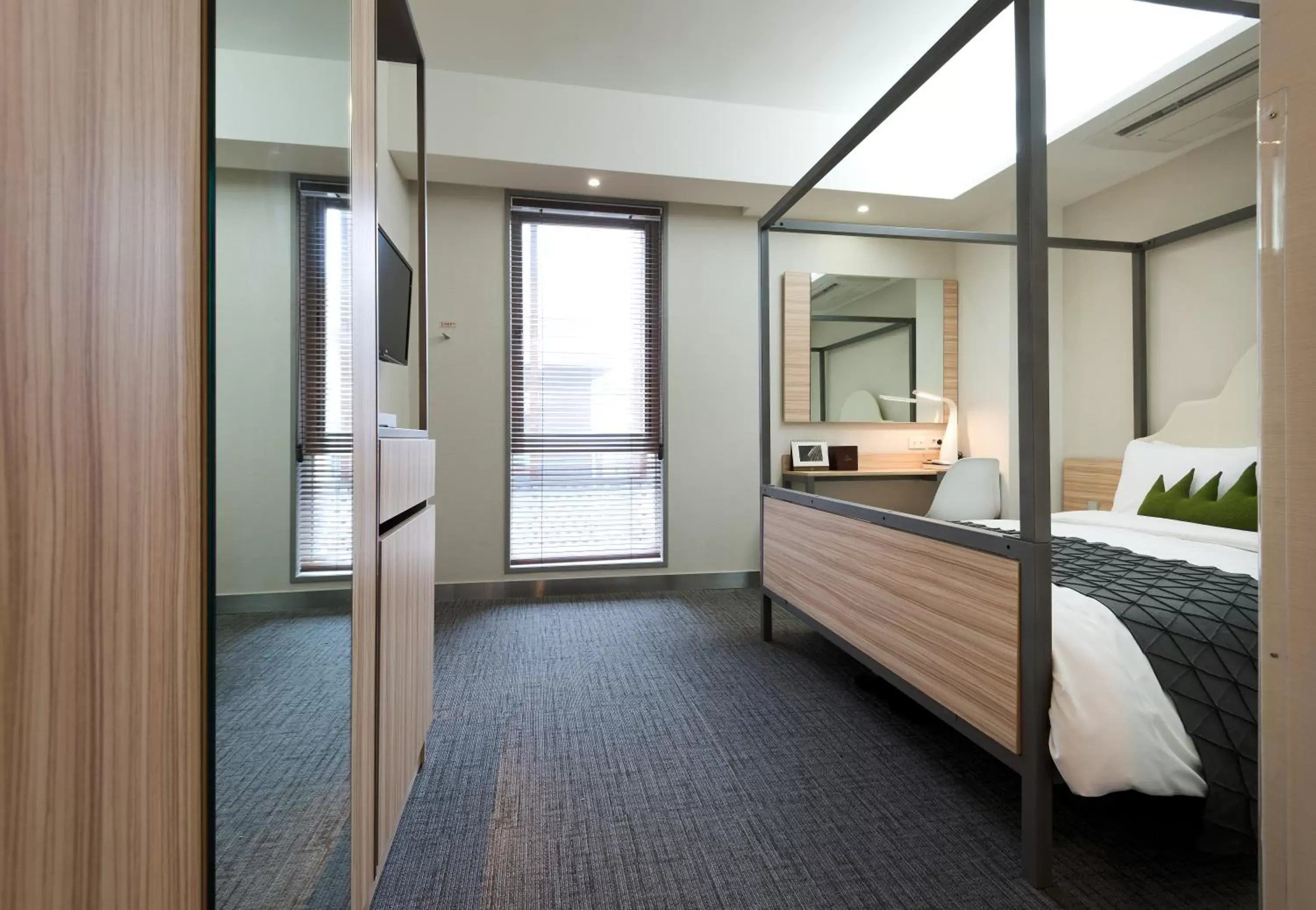 Deluxe Queen Room - Non-Smoking in Metro Hotel Myeongdong Deluxe Queen Room - Non-Smoking in Metro Hotel Myeongdong