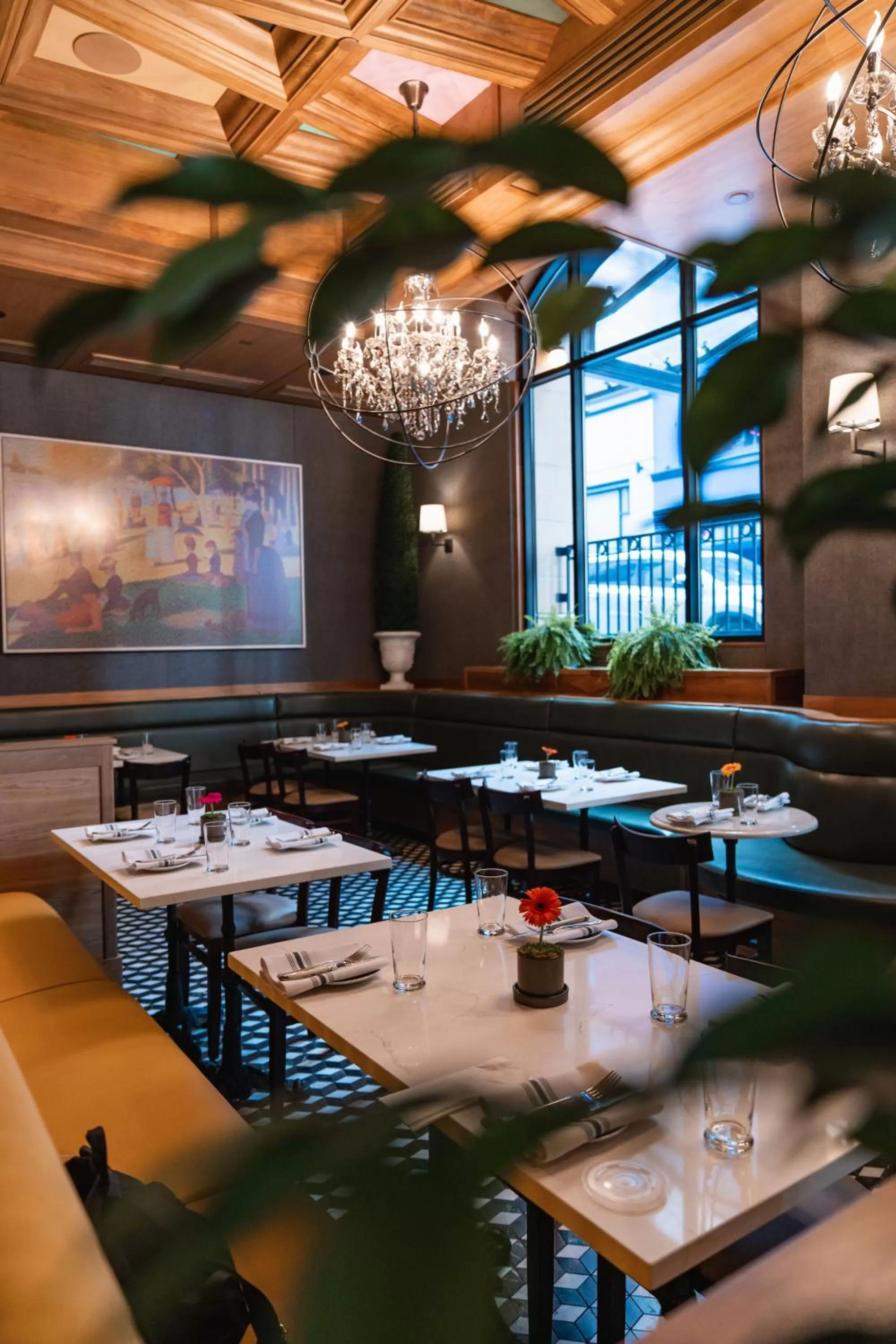 Restaurant/places to eat in Dossier