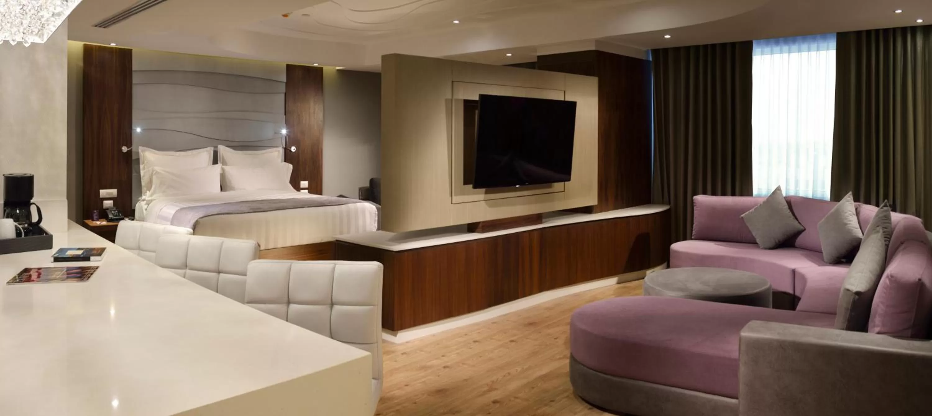 Photo of the whole room, Bed in HS HOTSSON Hotel Silao