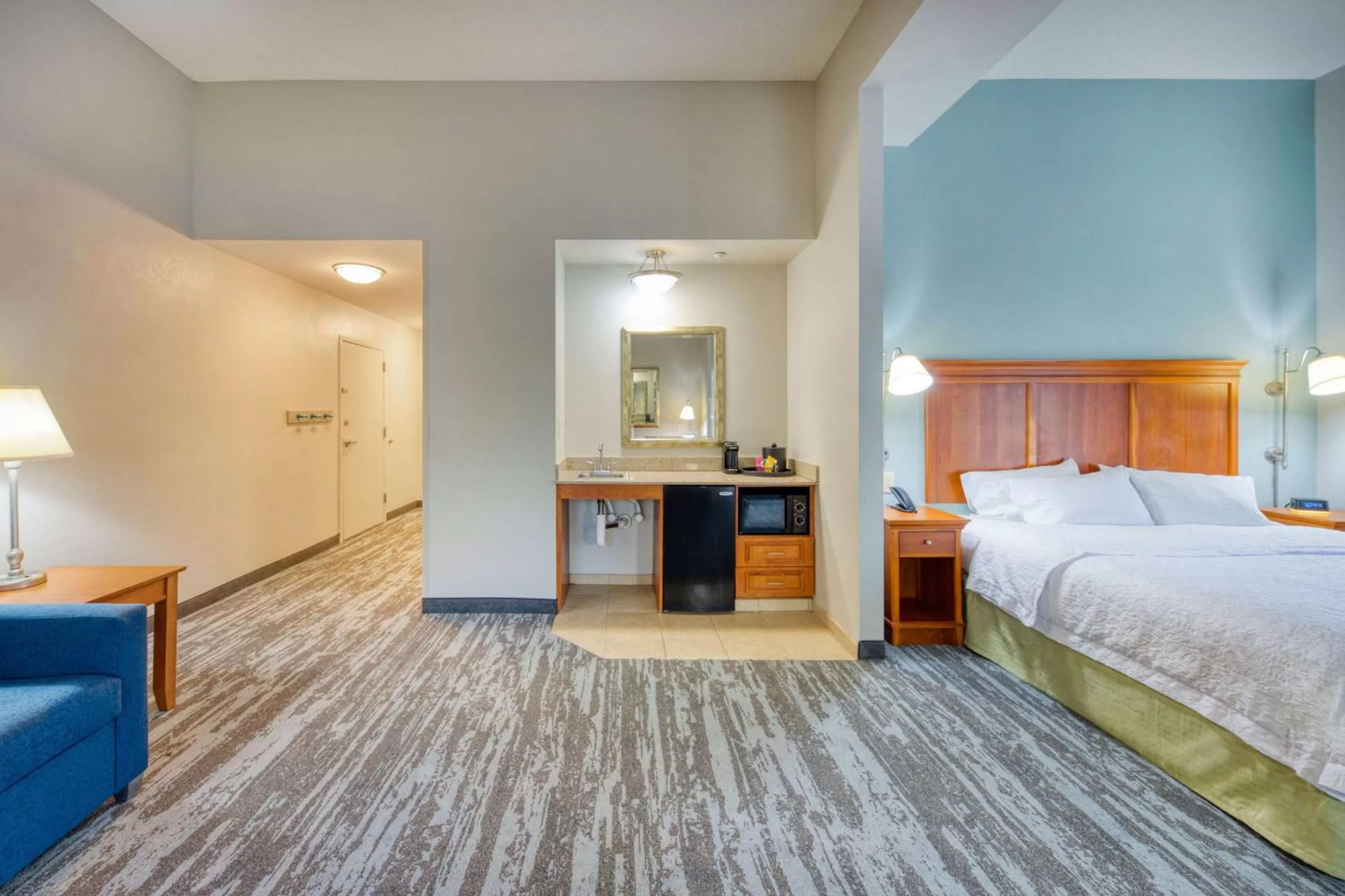 Bed in Hampton Inn Wilmington University Area