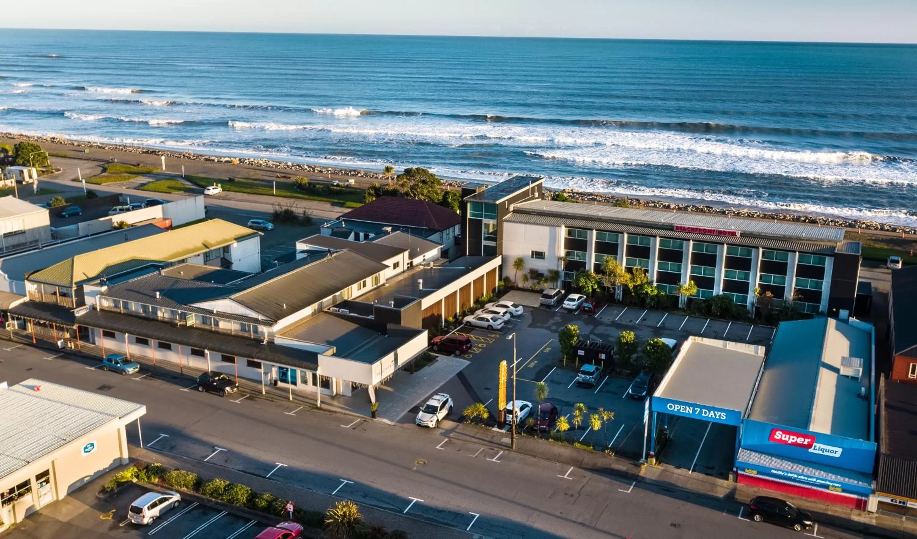 Sea view in Beachfront Hotel Hokitika
