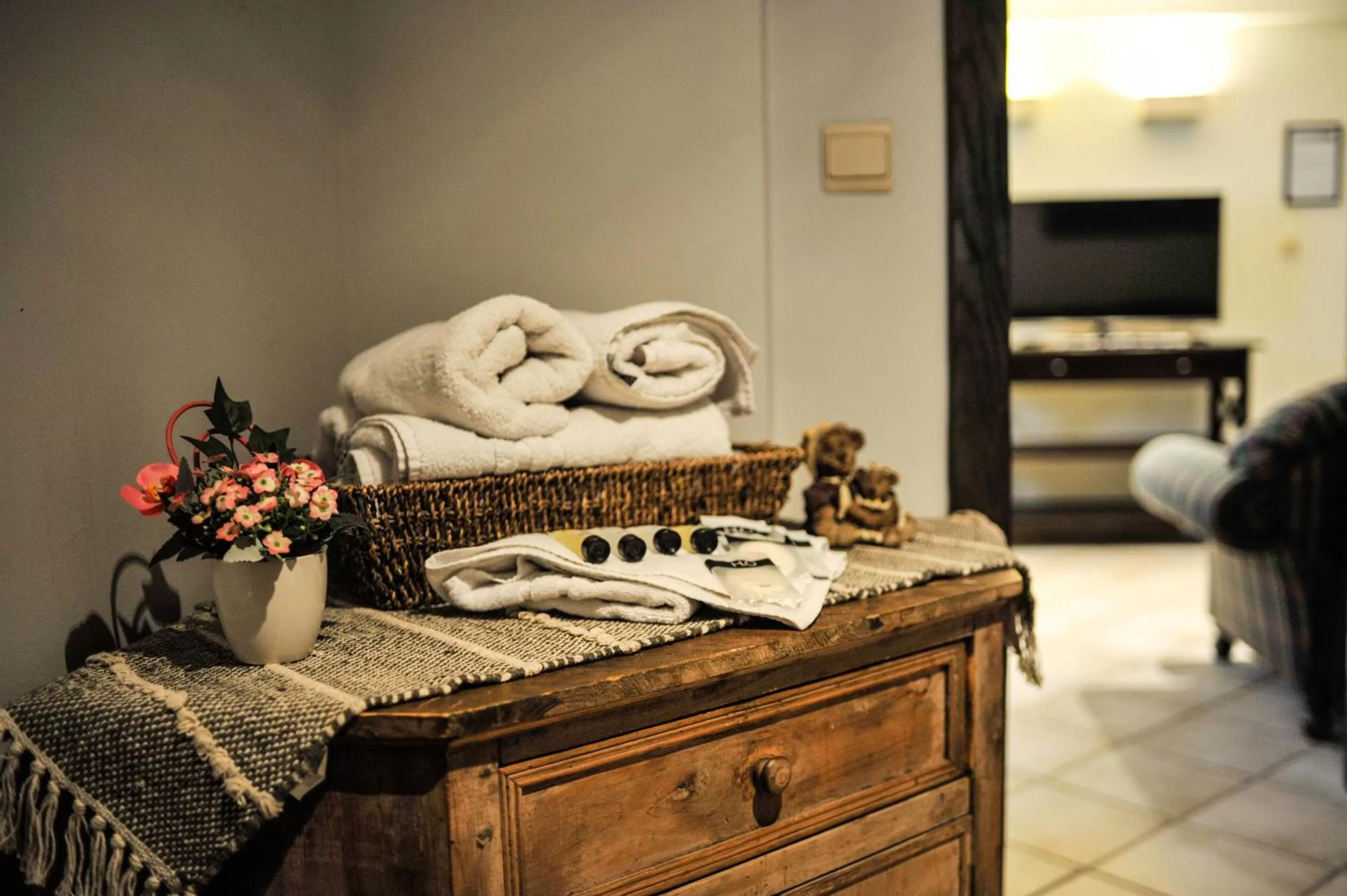 towels, Bed in B&B De Dubbelmolen