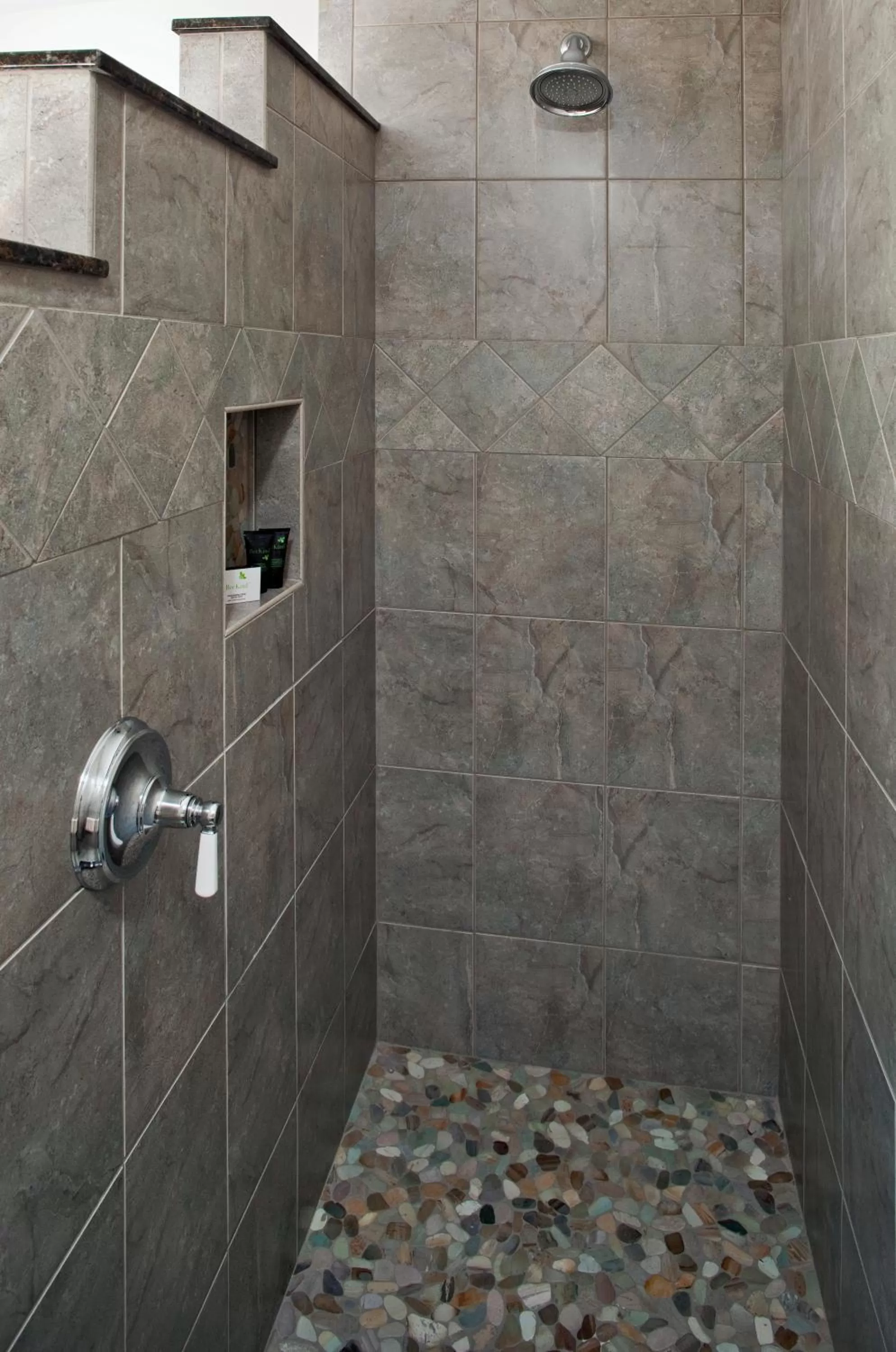 Bathroom in 1802 House Bed & Breakfast