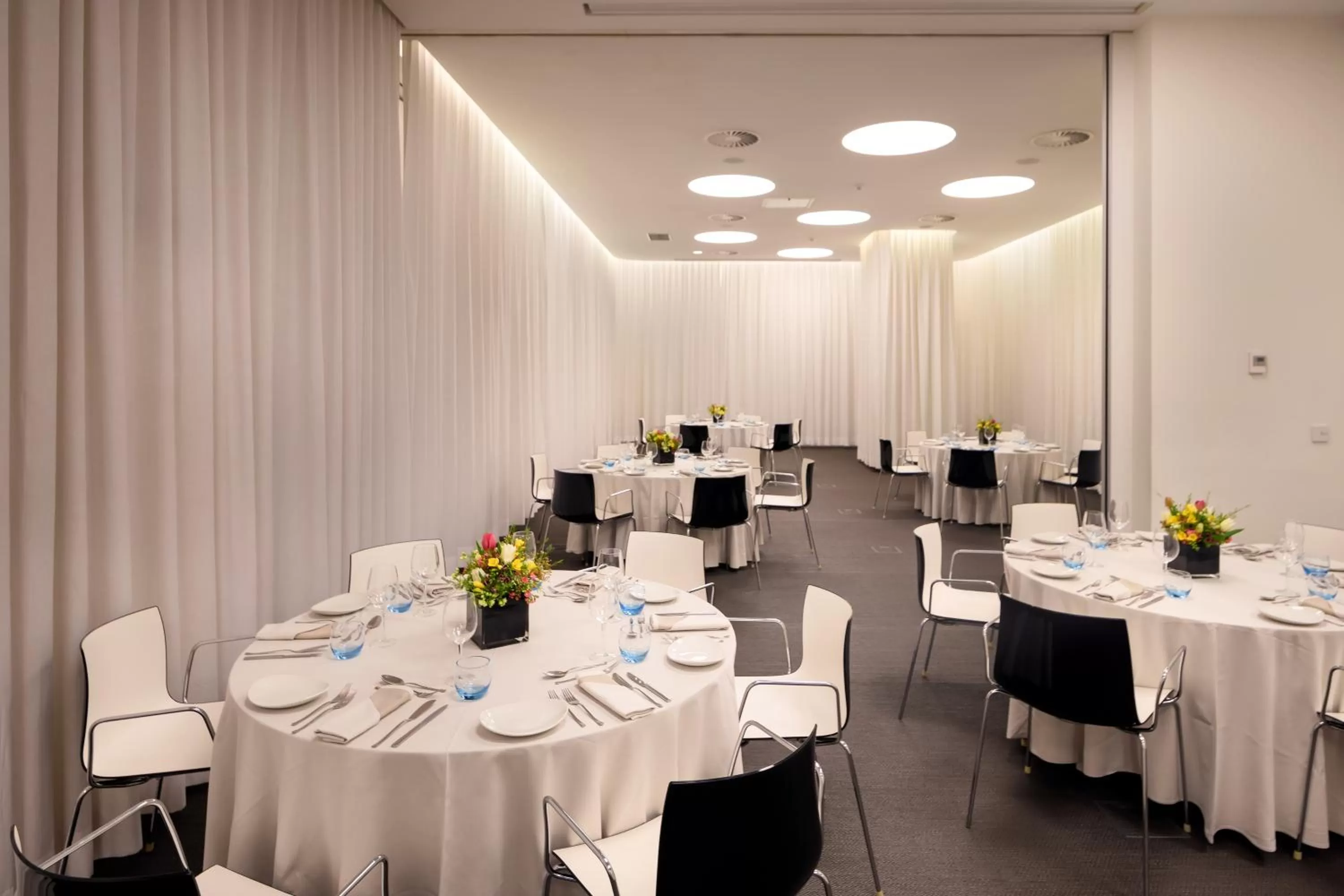 Business facilities in Inspira Liberdade Boutique Hotel