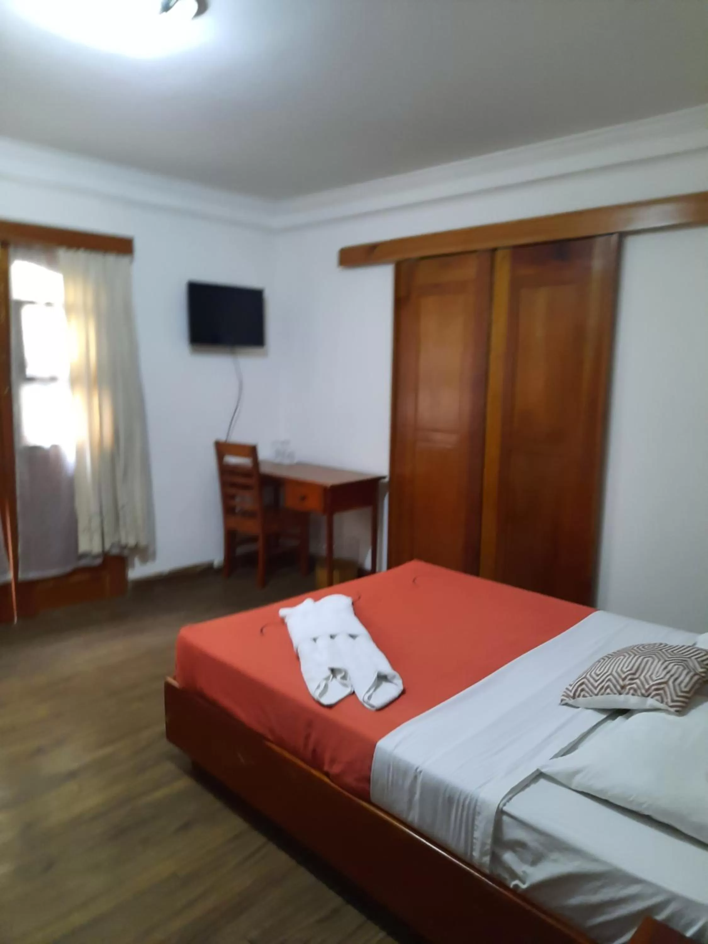 Photo of the whole room, Bed in Hotel Luz de Luna