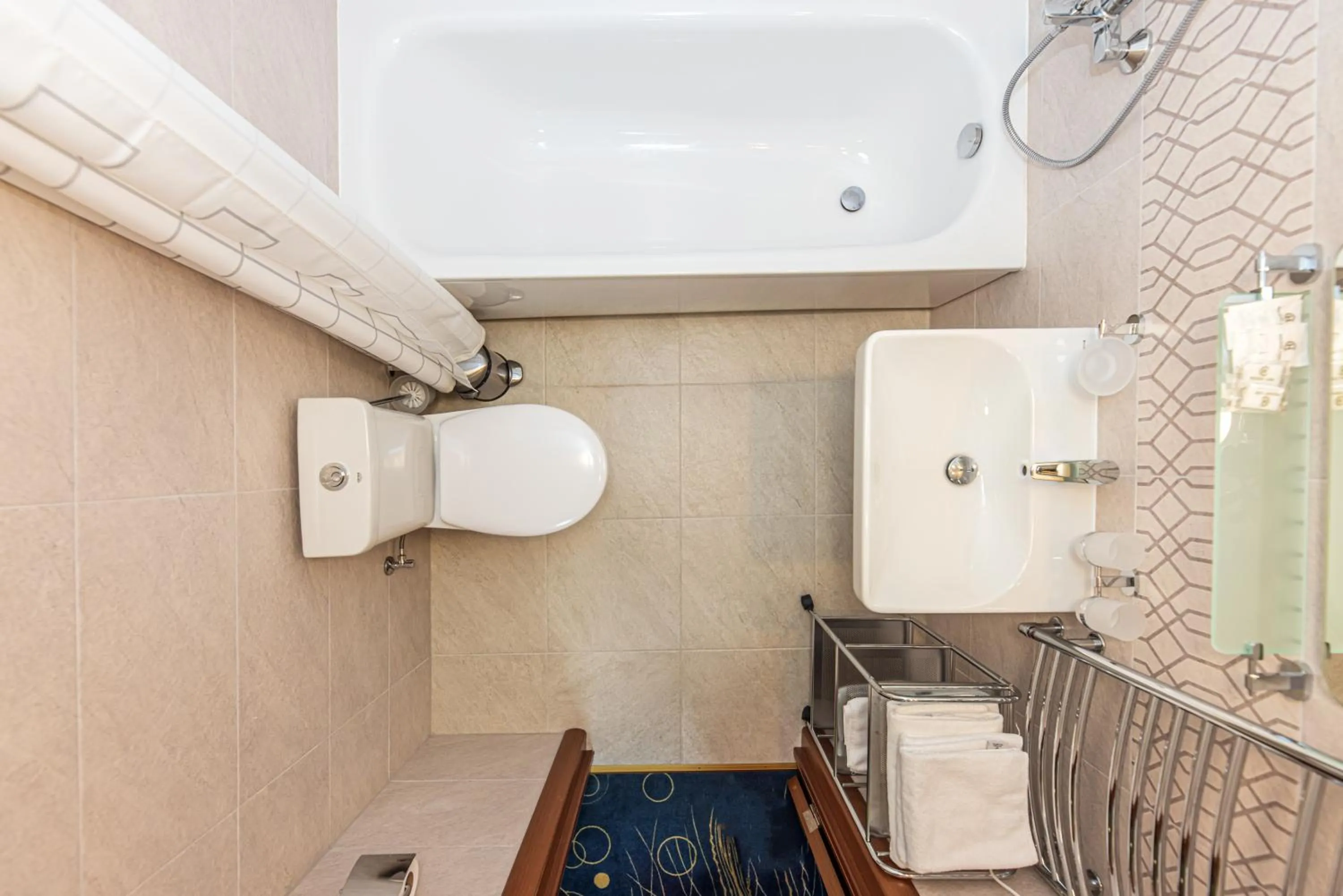 Shower in Meduza Hotel