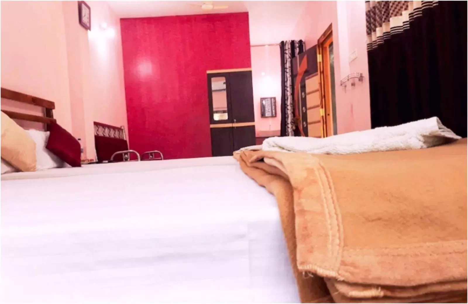 Bed in Samant Beach Resort