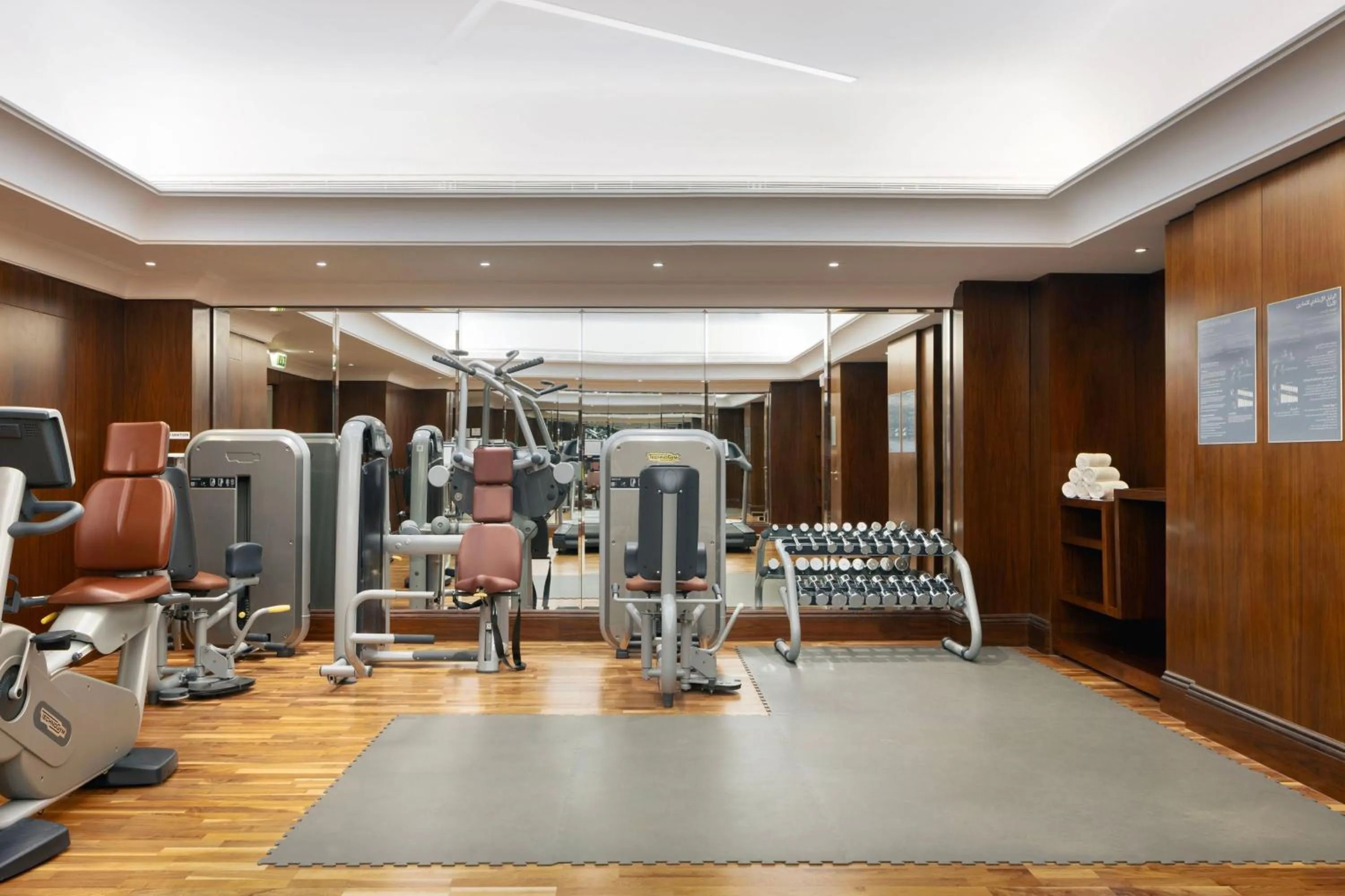 Fitness centre/facilities in Sheraton Oman Hotel
