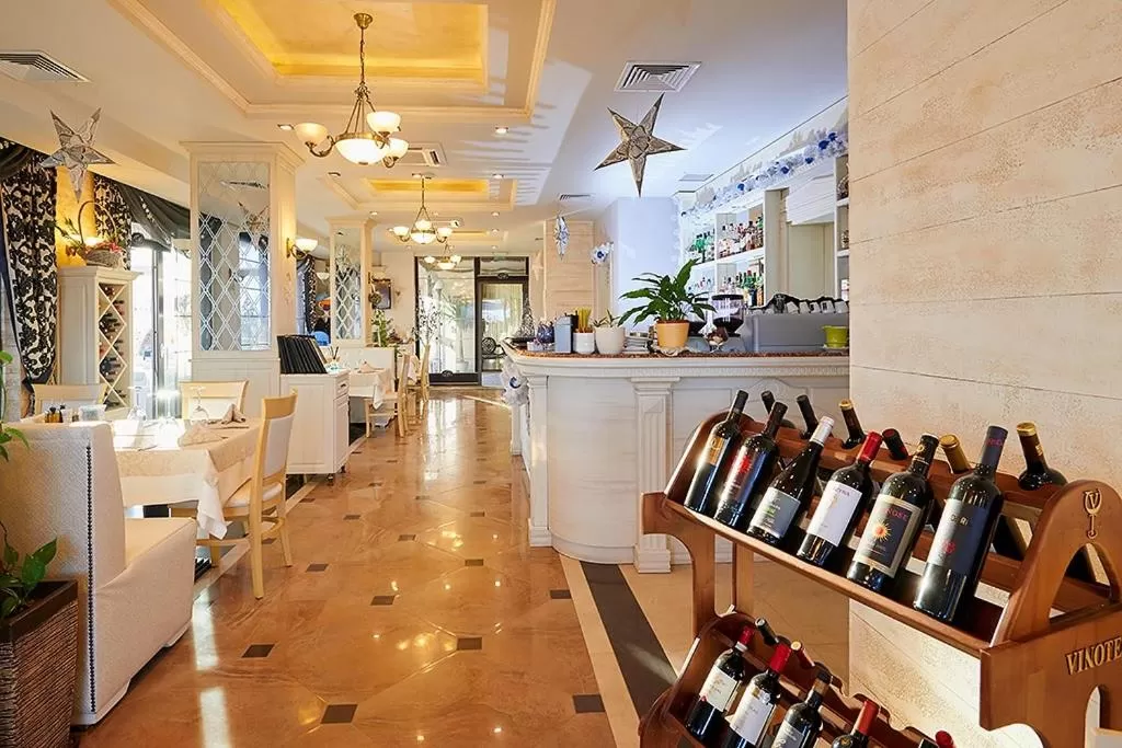 Restaurant/places to eat in Penelopa Palace Apart Hotel & SPA