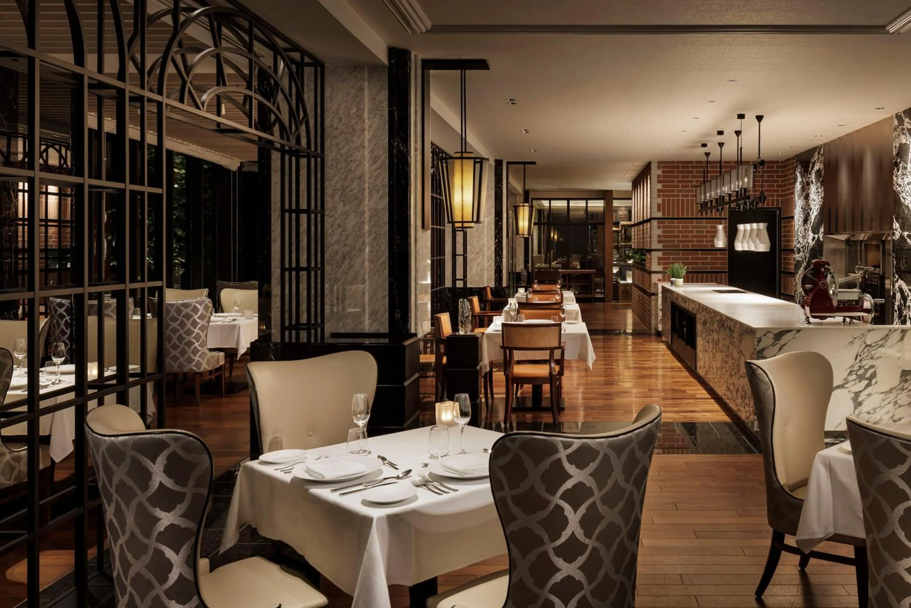 Restaurant/places to eat in Hyatt Regency Yokohama