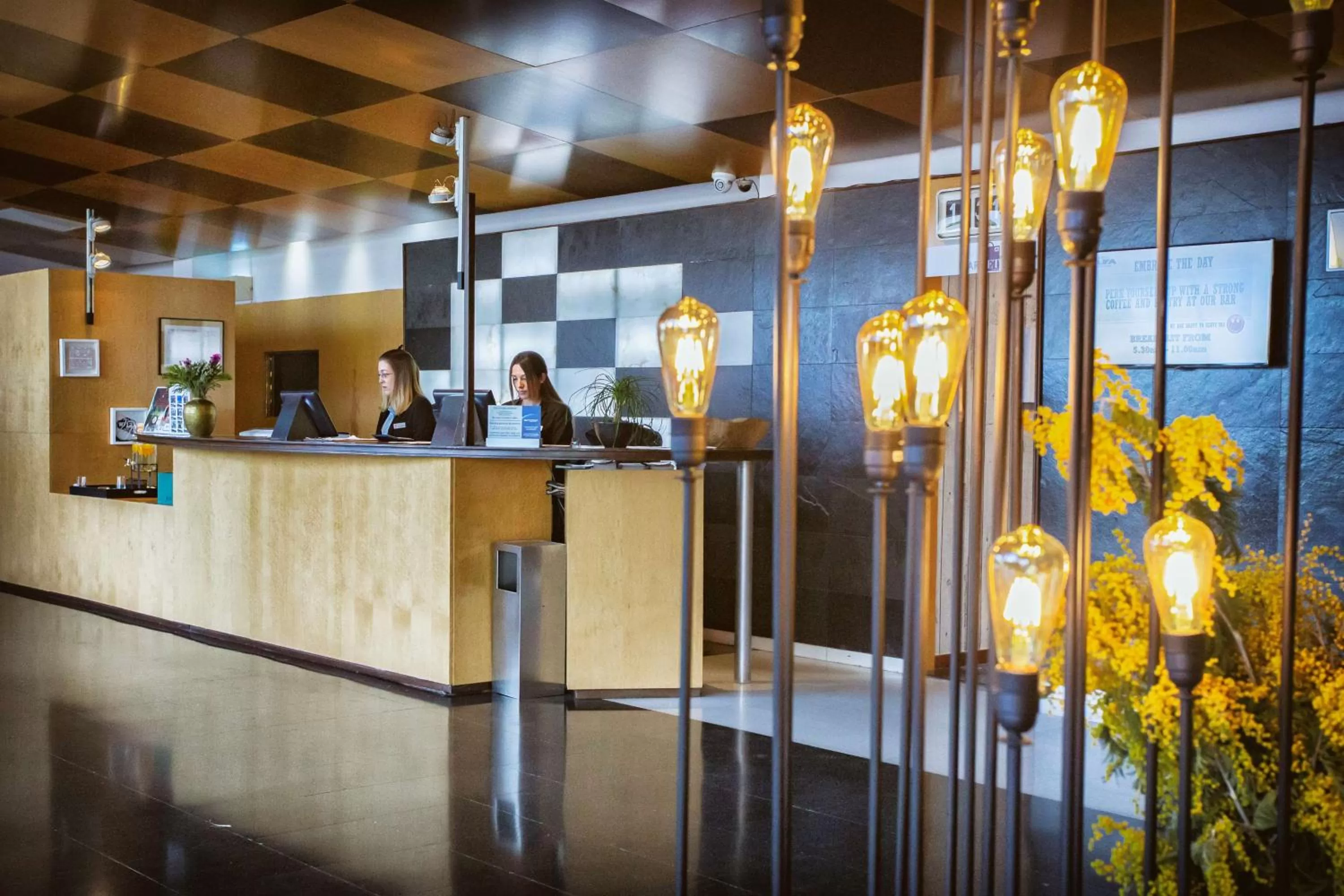 Lobby or reception in Best Western Plus Hotel Alfa Aeropuerto