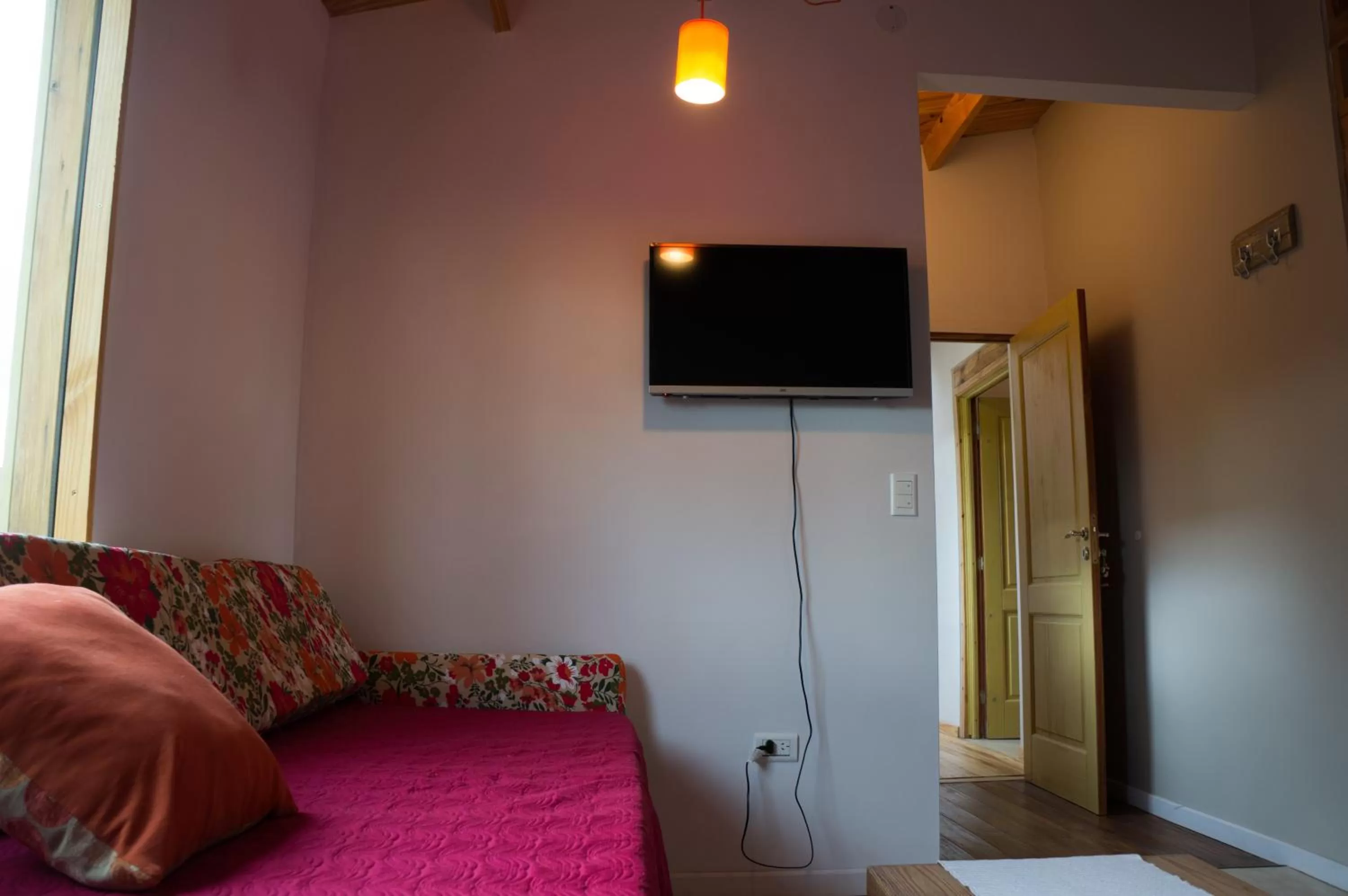 Photo of the whole room, Bed in Hostería La Soberana