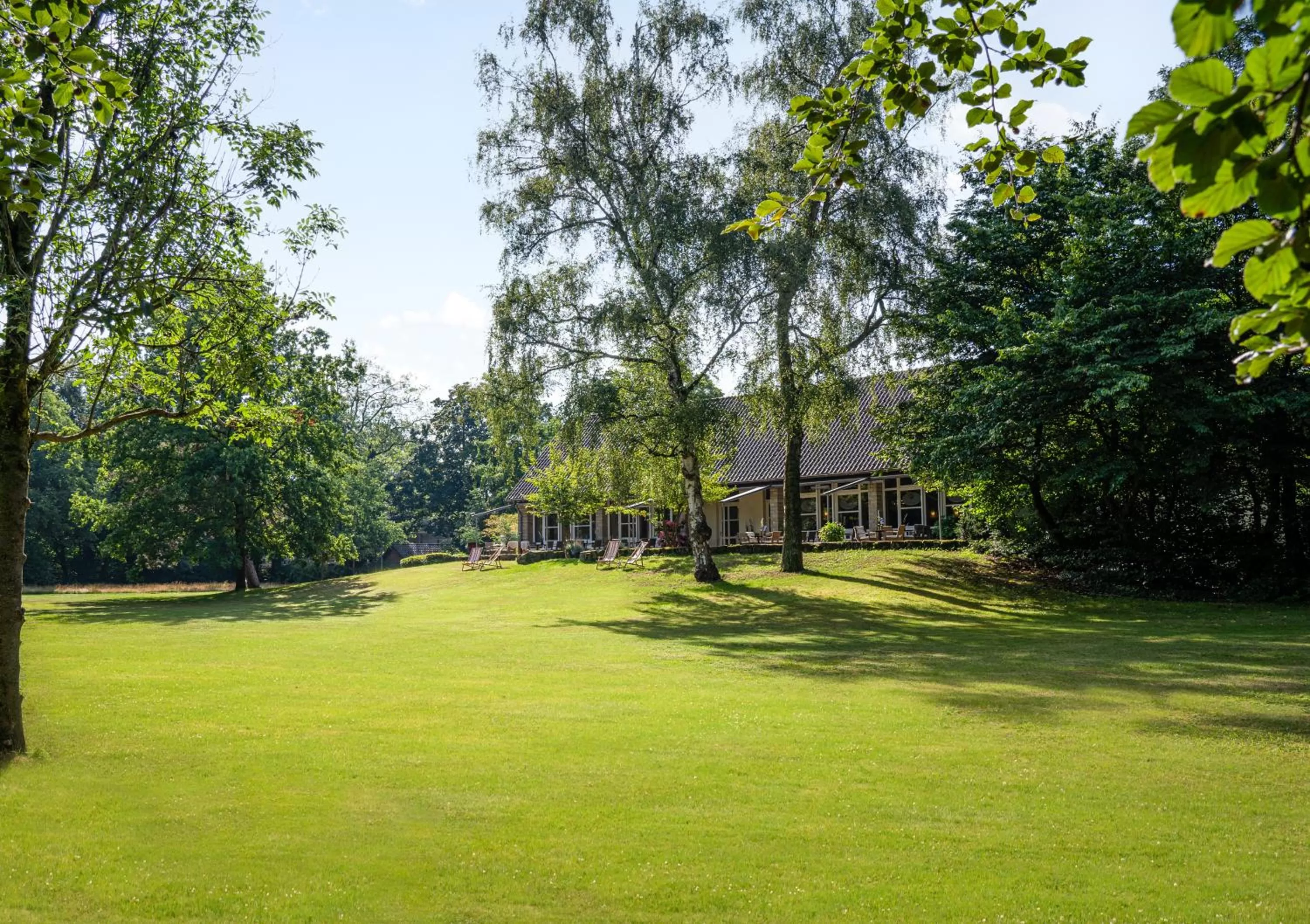 Property building in Flussbett Hotel