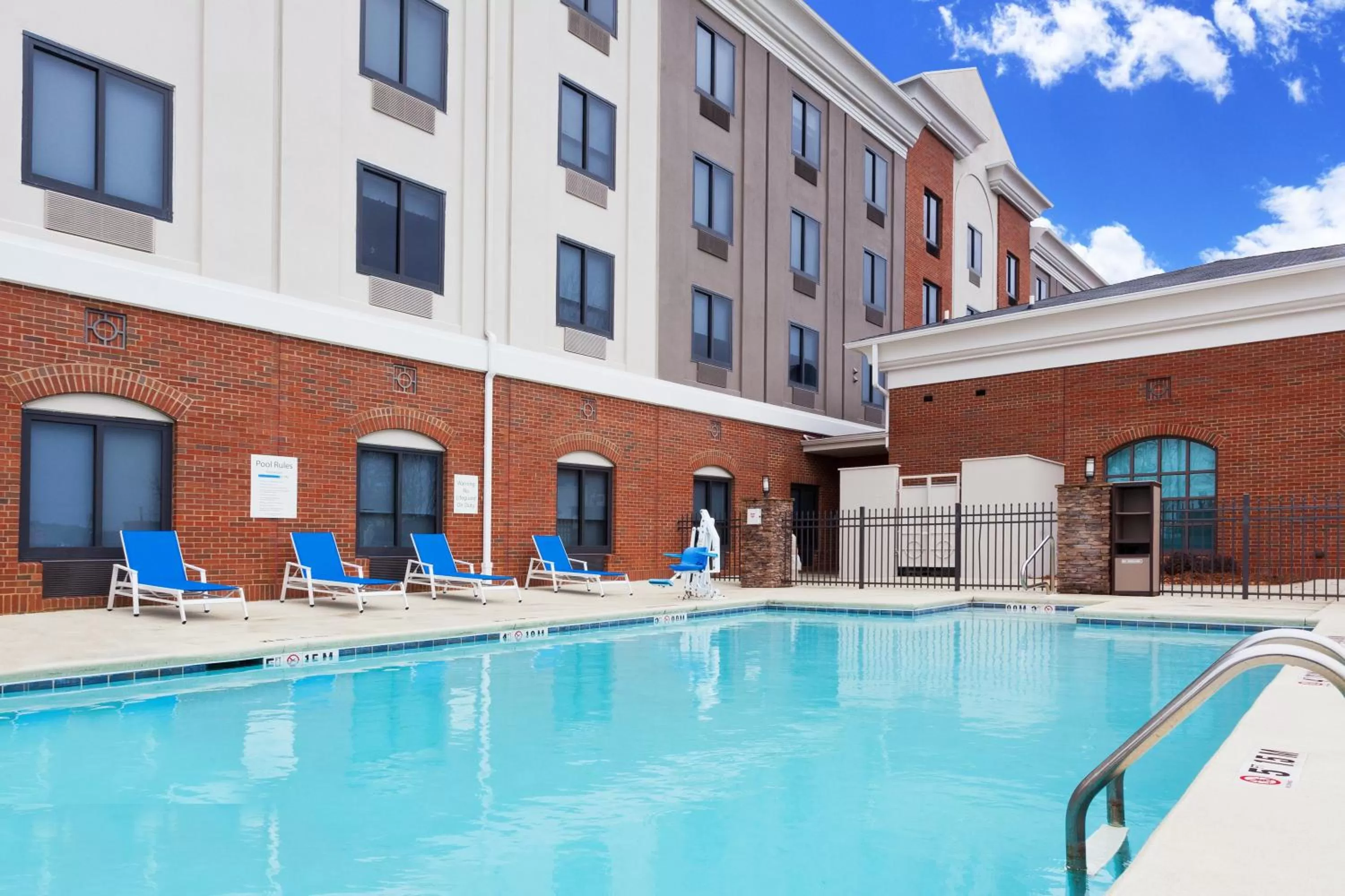 Swimming pool in Holiday Inn Express Hotel & Suites Montgomery Boyd-Cooper Parkway by IHG