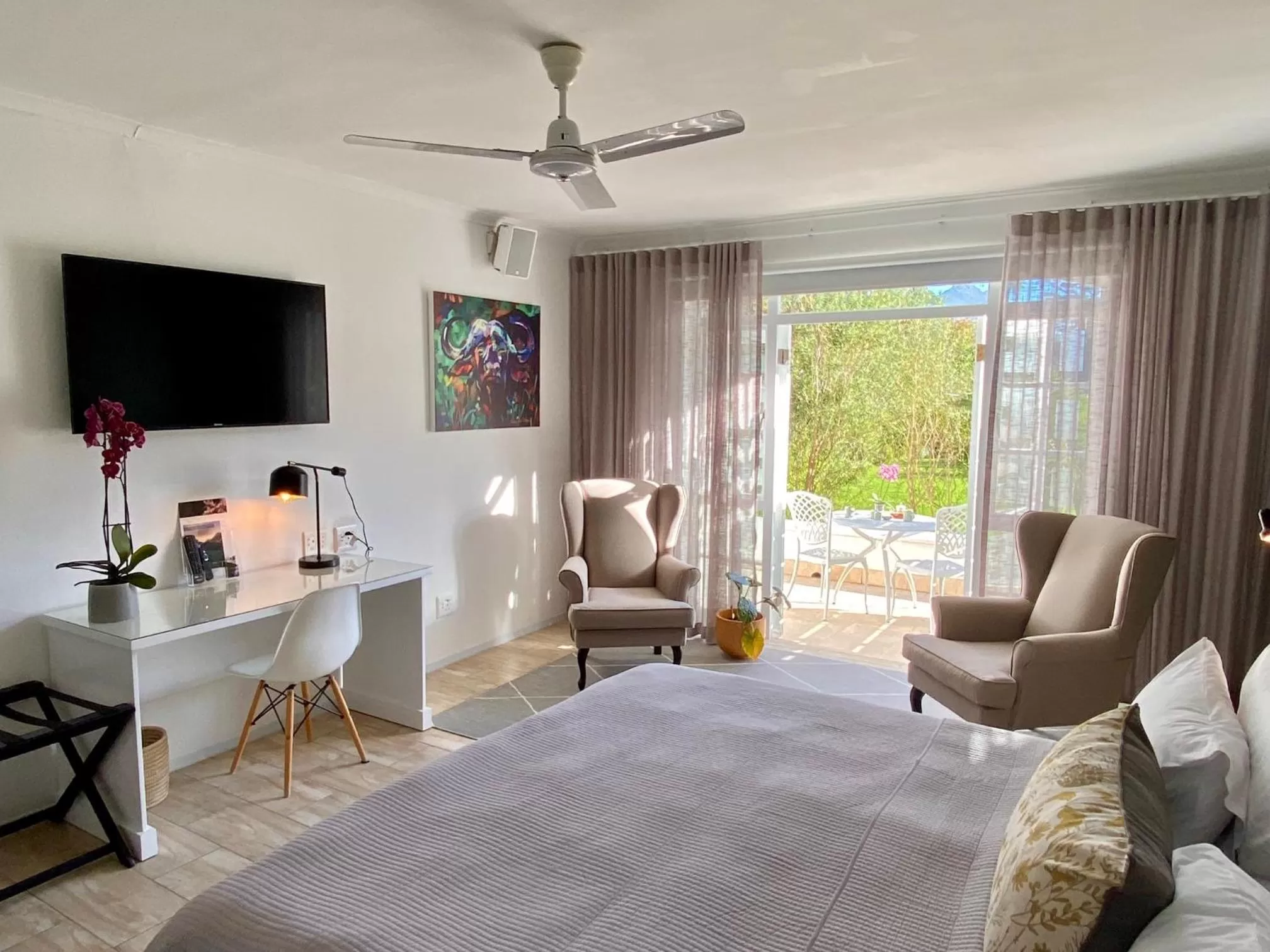 TV and multimedia in Vida Nova Retreat