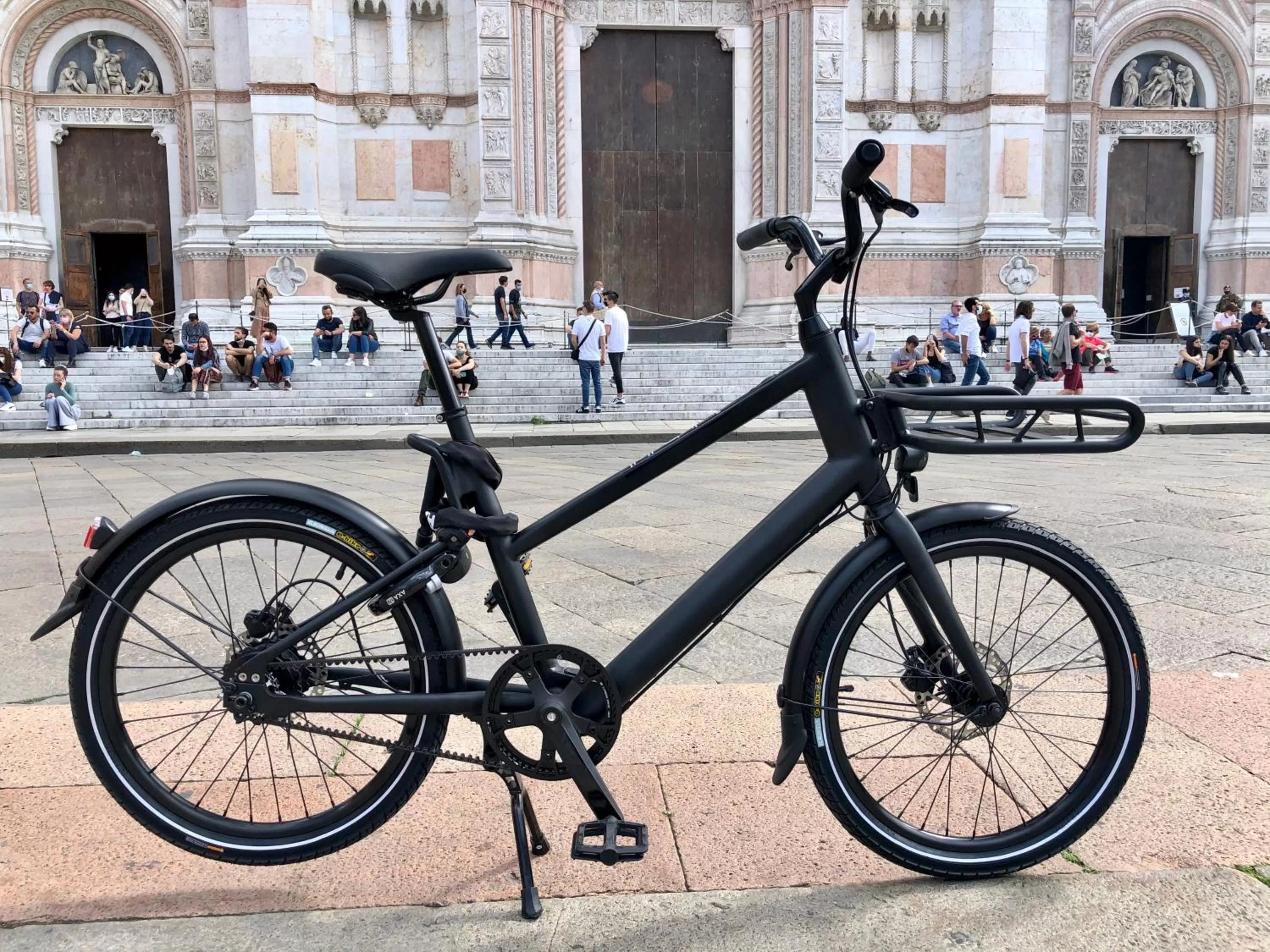 People, Biking in B&B Second Floor Centro Storico Bologna