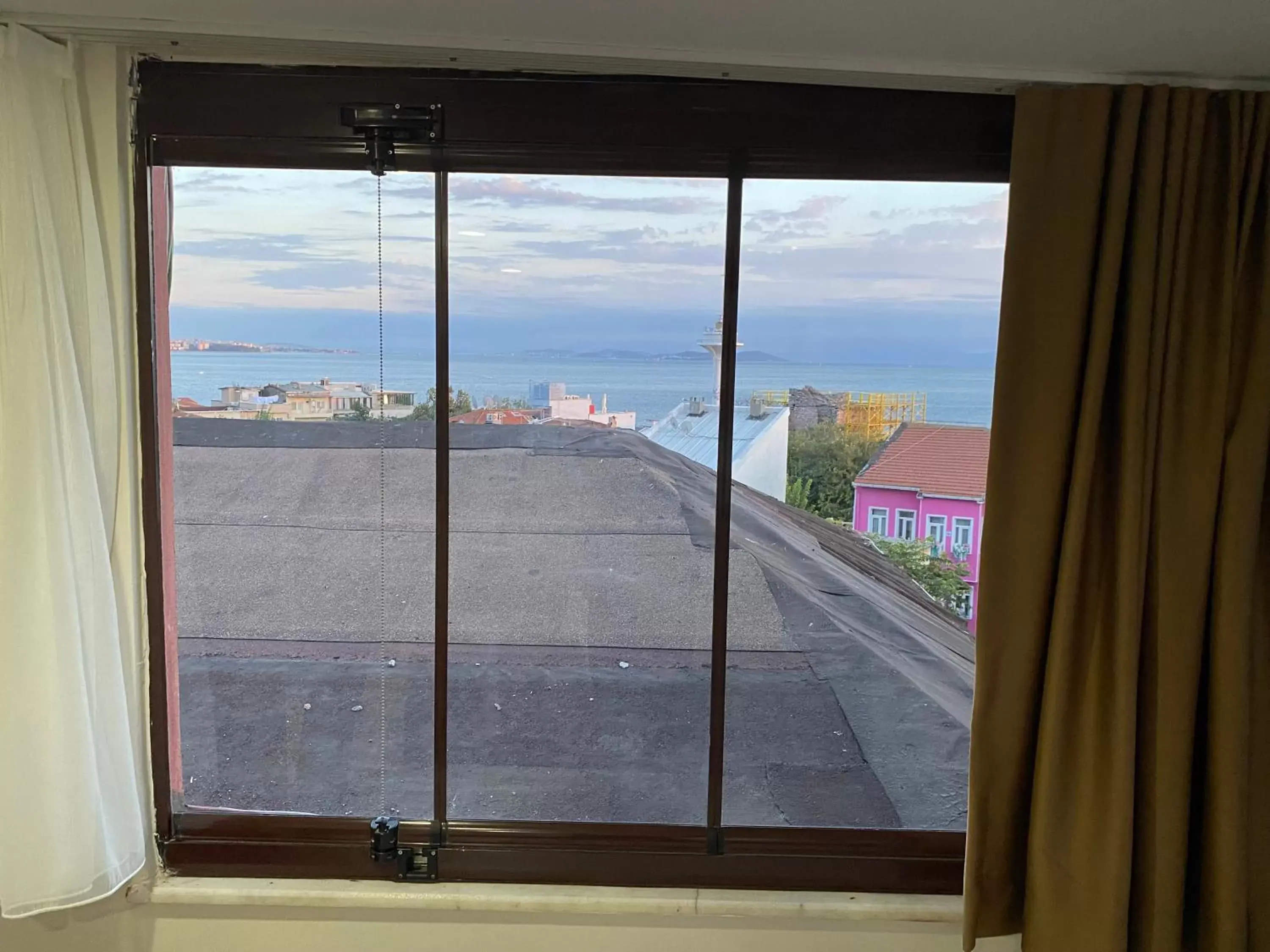 Quadruple Room with Sea View in Atam Suites Quadruple Room with Sea View in Atam Suites