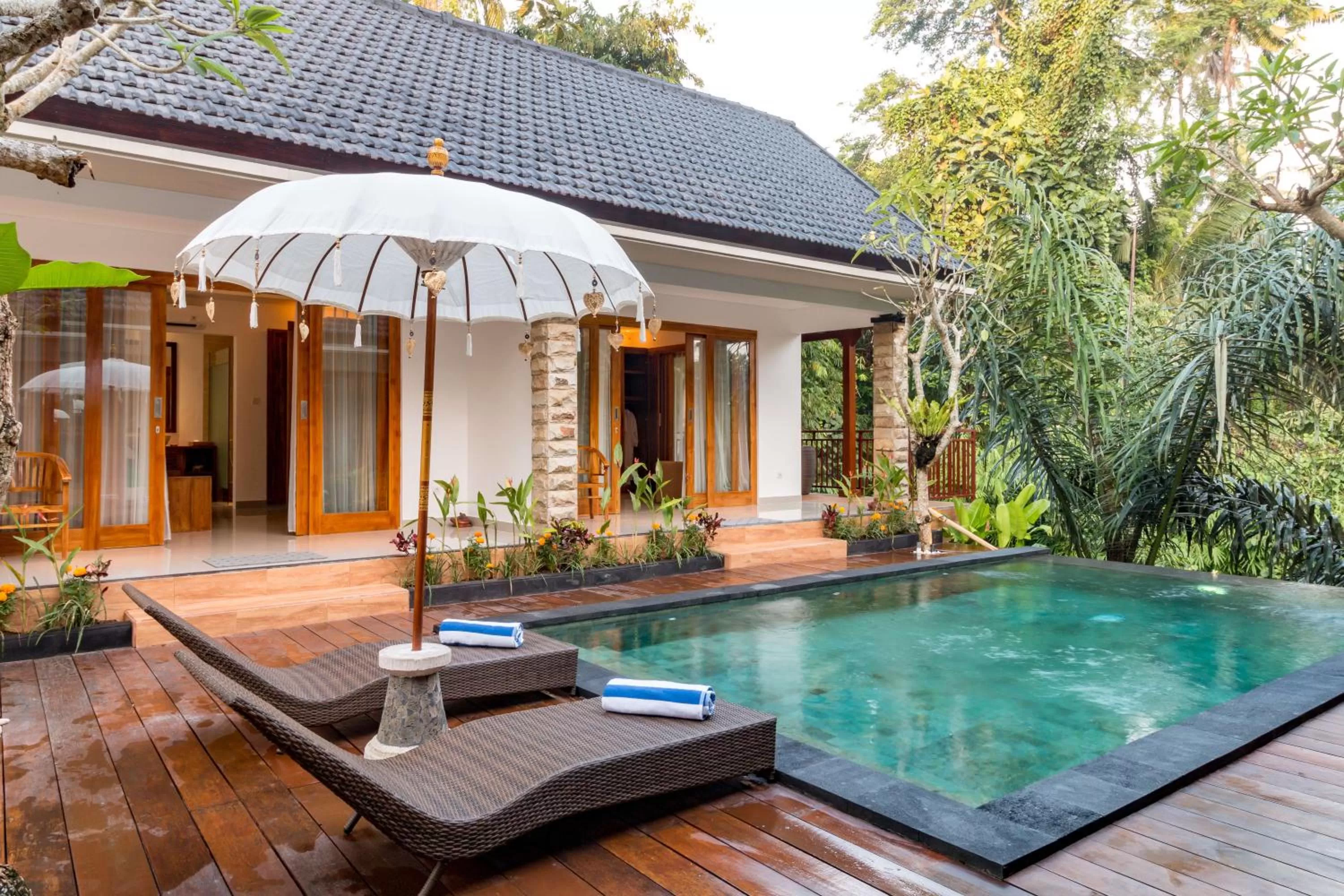 Swimming pool in The Pesaren Ubud