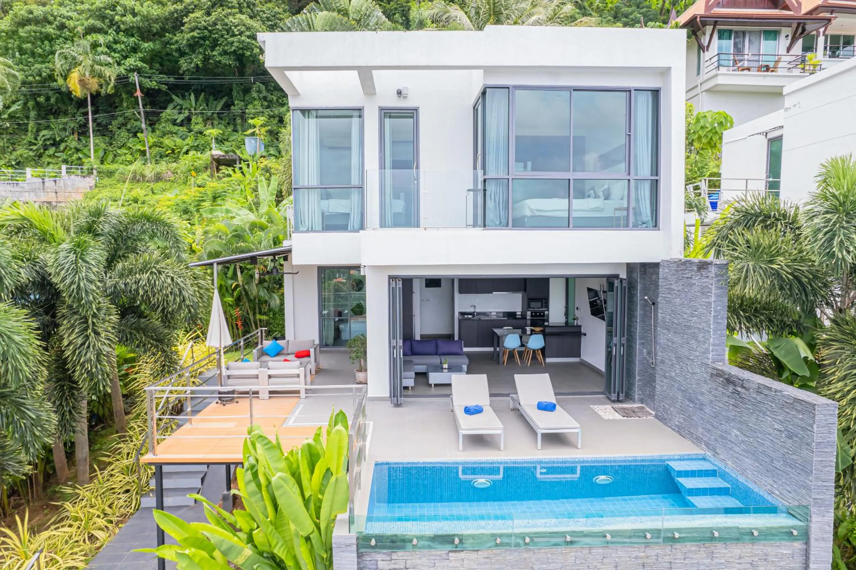 Property building in Baan Saint-Tropez Seaview Villas Kata Beach