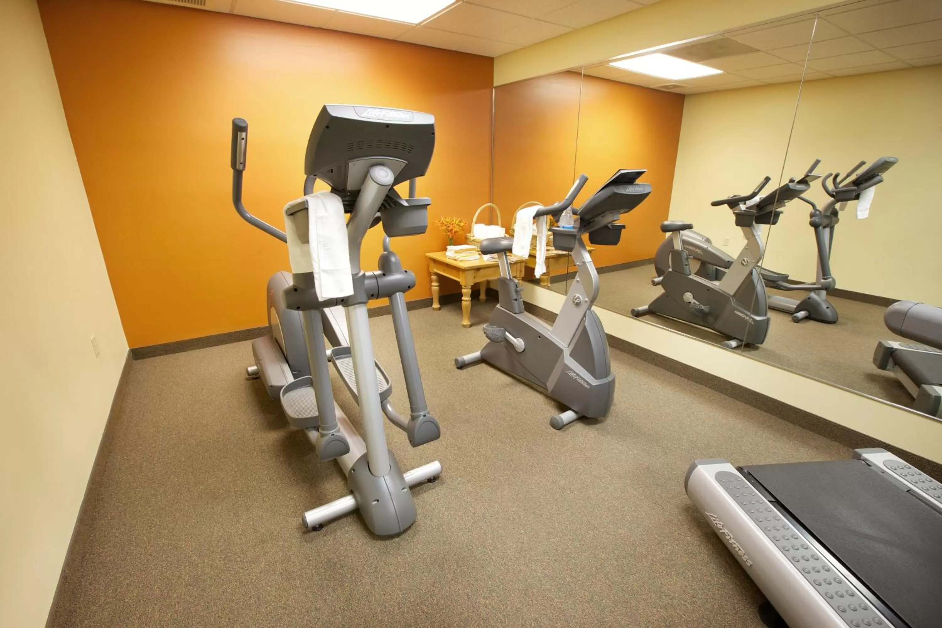 Fitness centre/facilities in Lancaster Inn & Suites