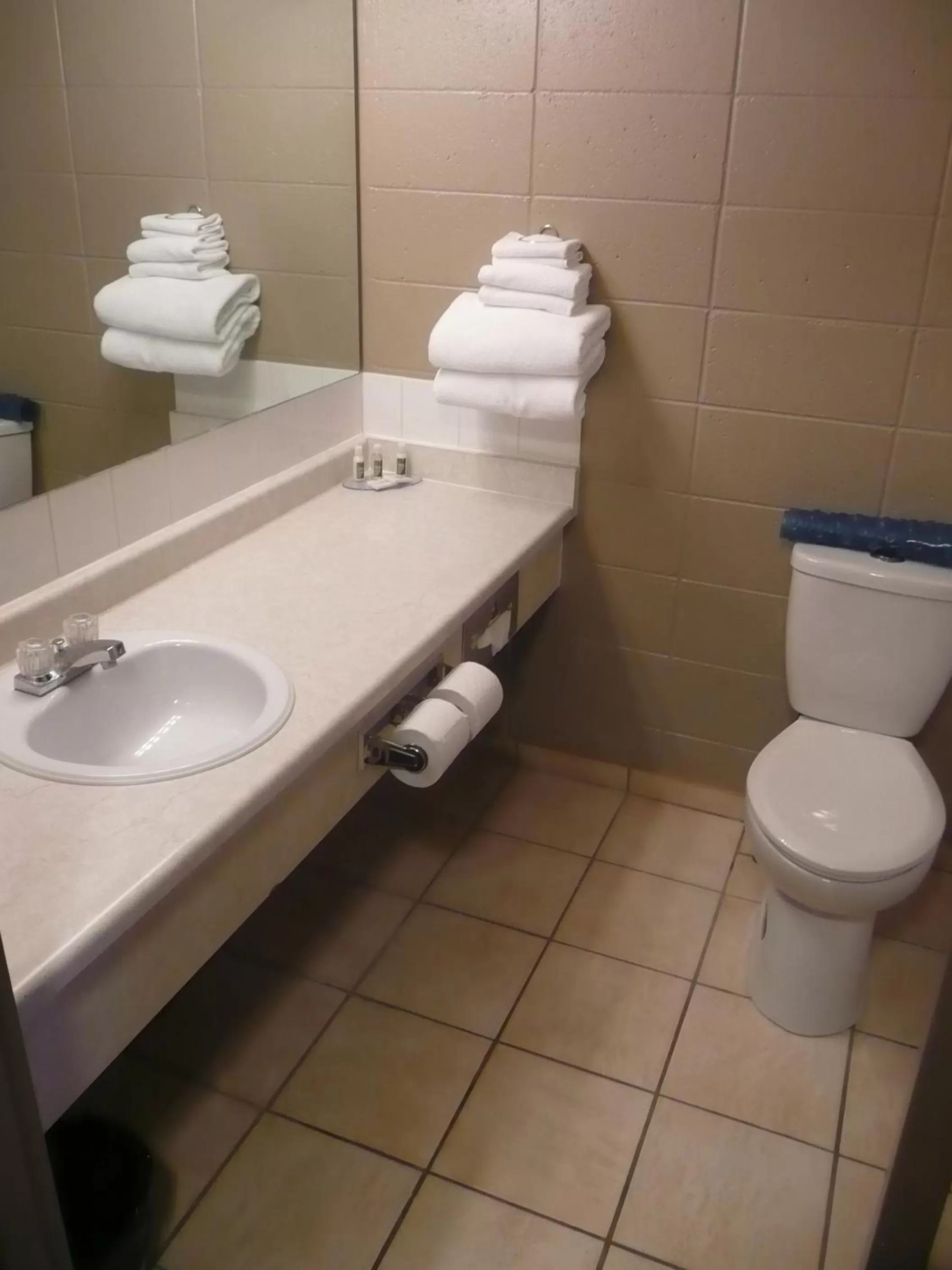 Bathroom in Sandstone Motel