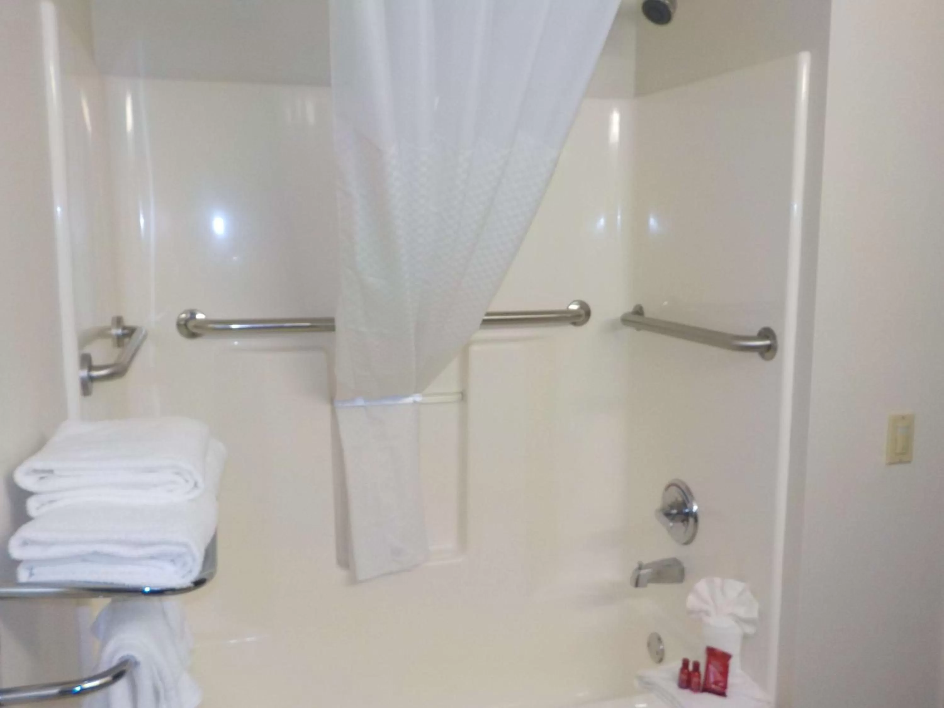 Shower in SureStay Hotel by Best Western Marienville