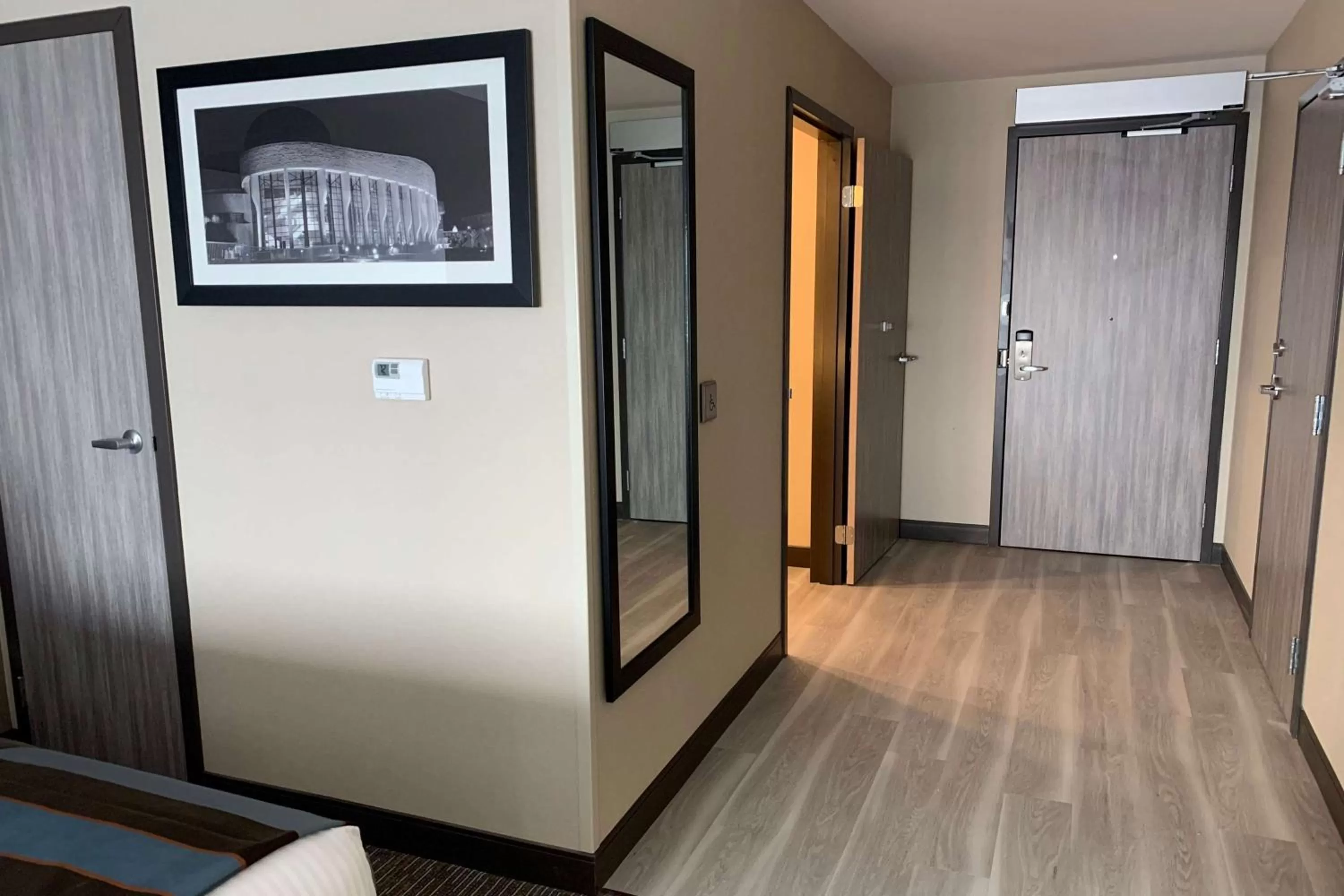 Photo of the whole room in Wingate by Wyndham Kanata West Ottawa