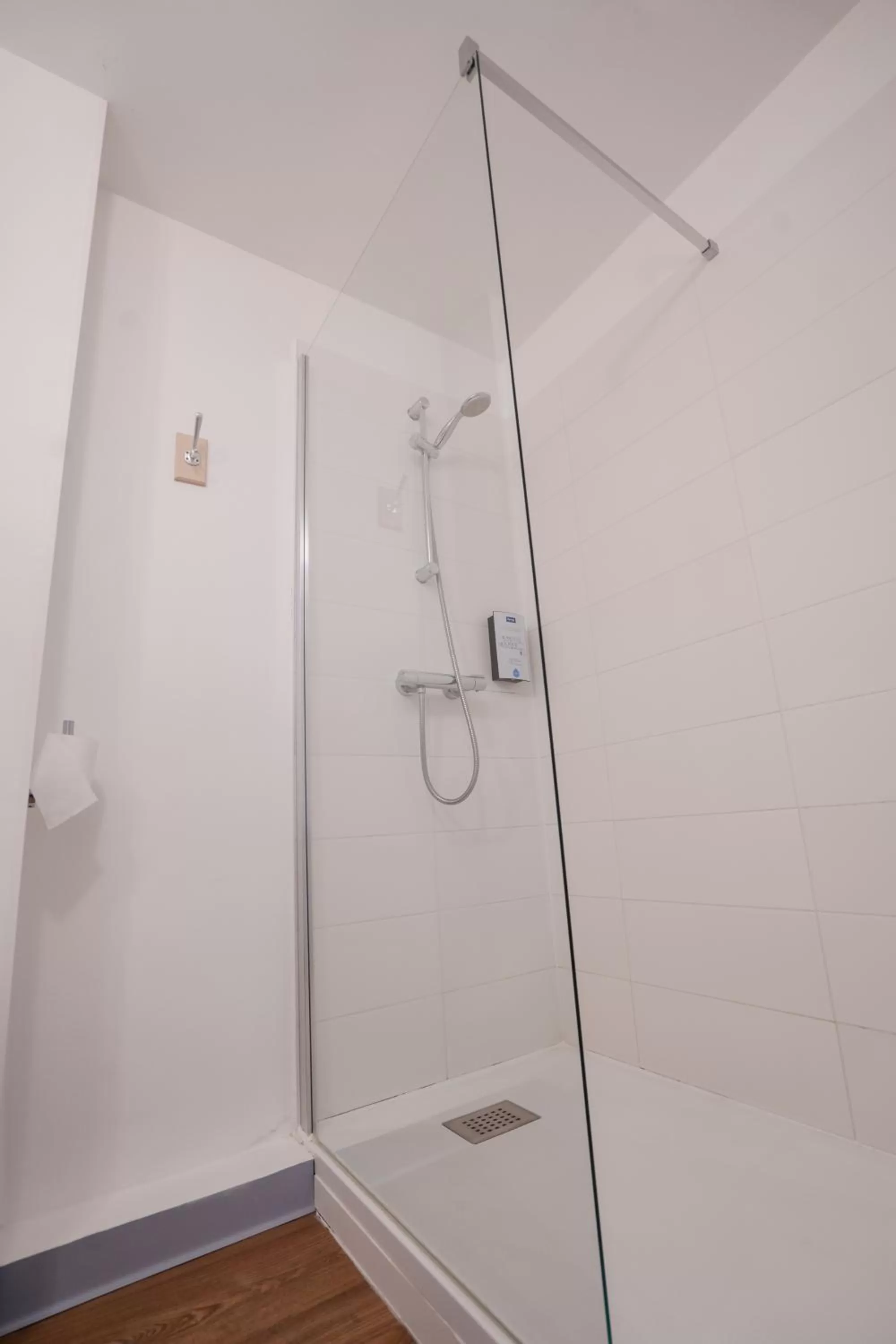 Bathroom in Brit Hotel Essentiel Cholet