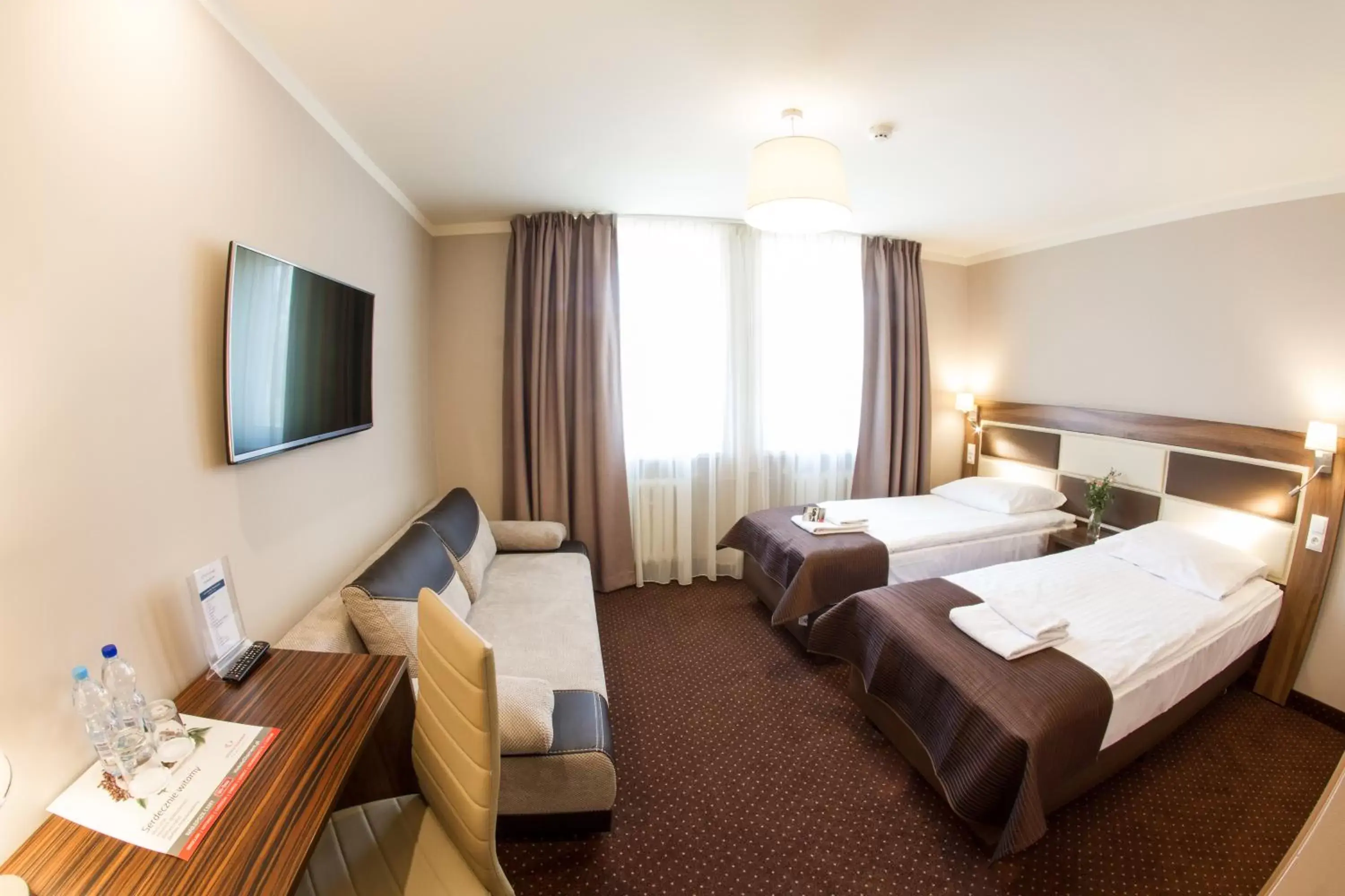 Deluxe Studio in Hotel Diament Zabrze - Gliwice Deluxe Studio in Hotel Diament Zabrze - Gliwice