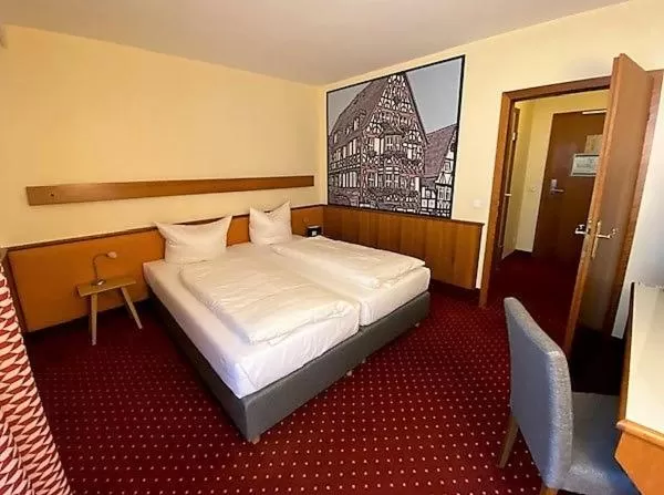Economy Double Room in Hotel Bayerischer Hof