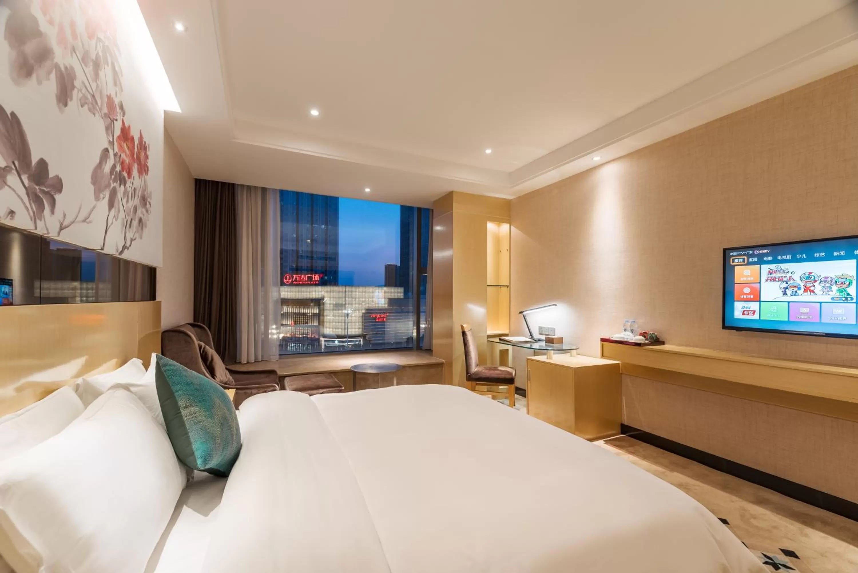 Bed in Paco Hotel Suyuan Metro Guangzhou