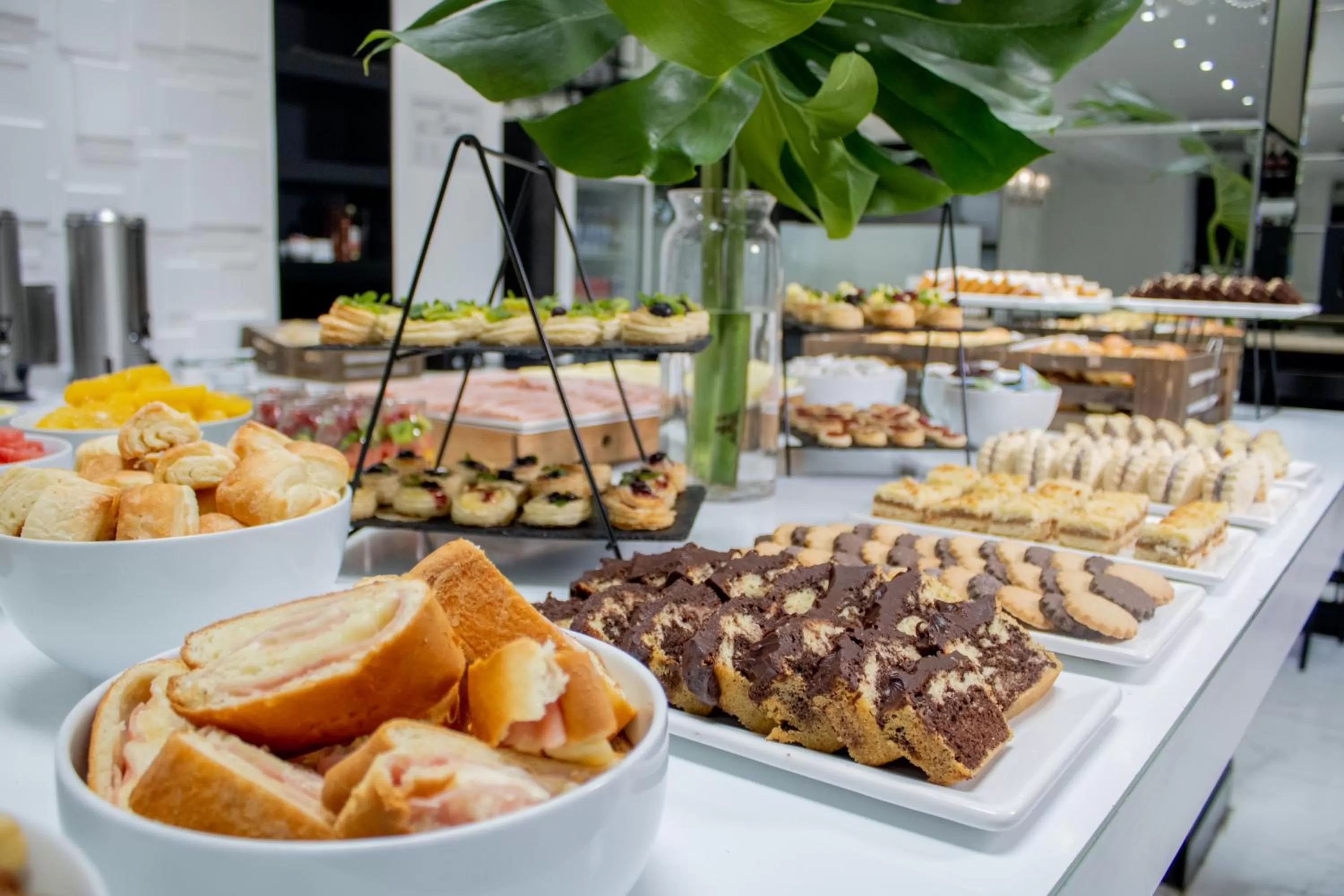 Buffet breakfast in Ker Recoleta Hotel