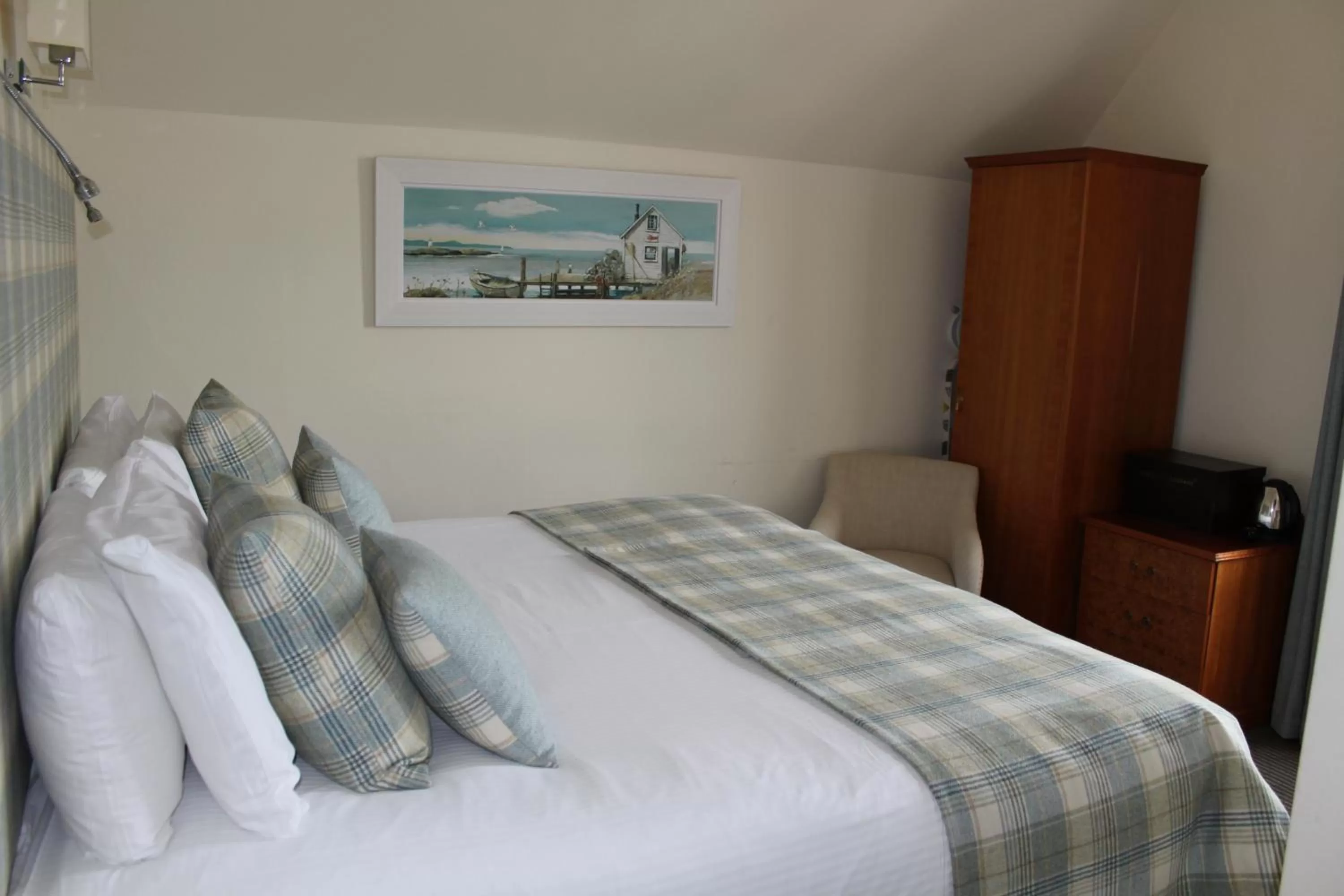 Bed in Old Manor Hotel