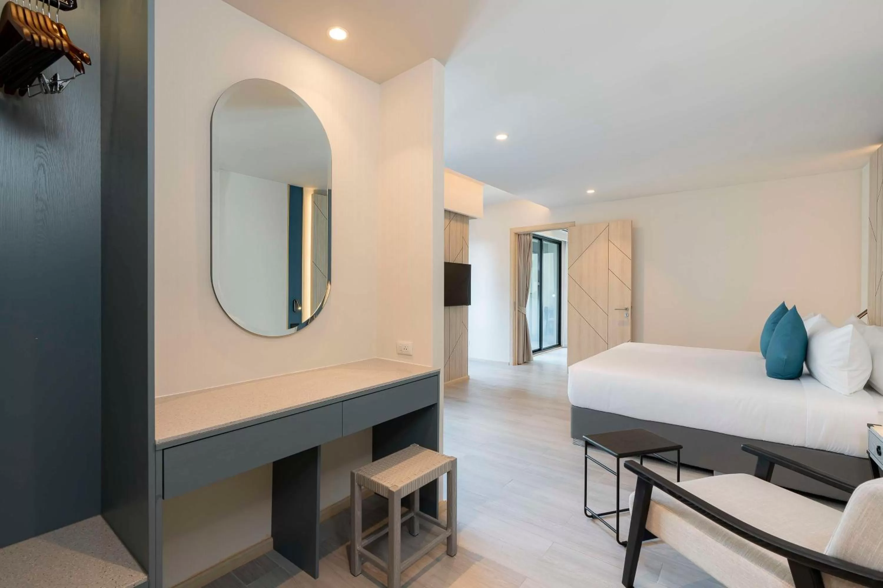 Photo of the whole room, Bed in Best Western Plus Carapace Hotel Hua Hin