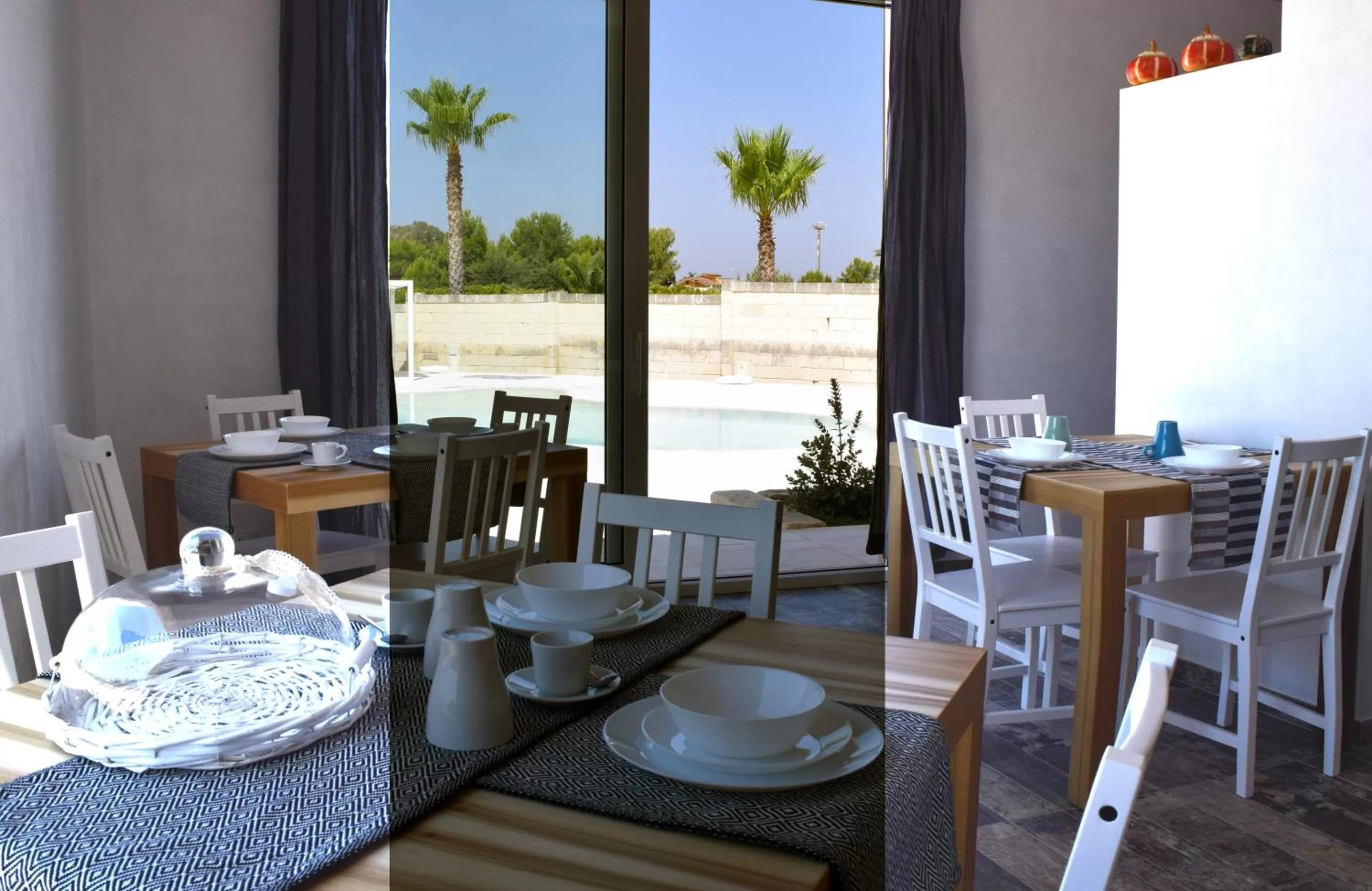 Communal lounge/ TV room in La Suite Negli Orti