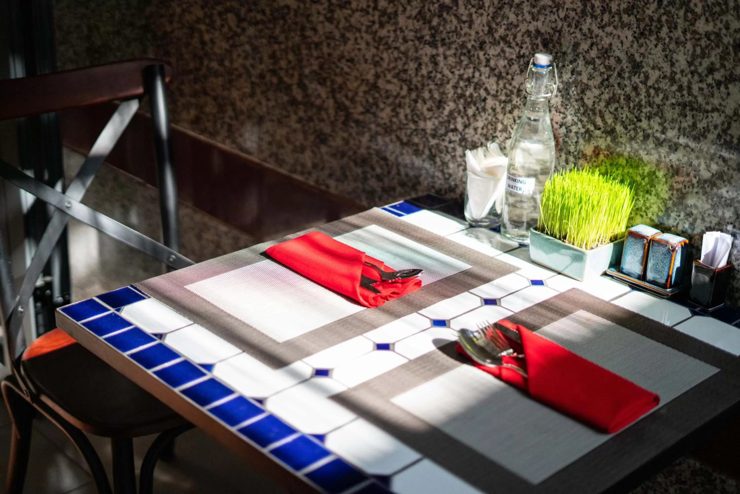 Restaurant/places to eat in Little Saigon Boutique Hotel