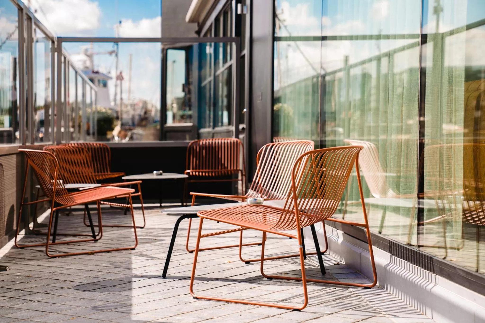 Restaurant/places to eat in Hotel du Bassin